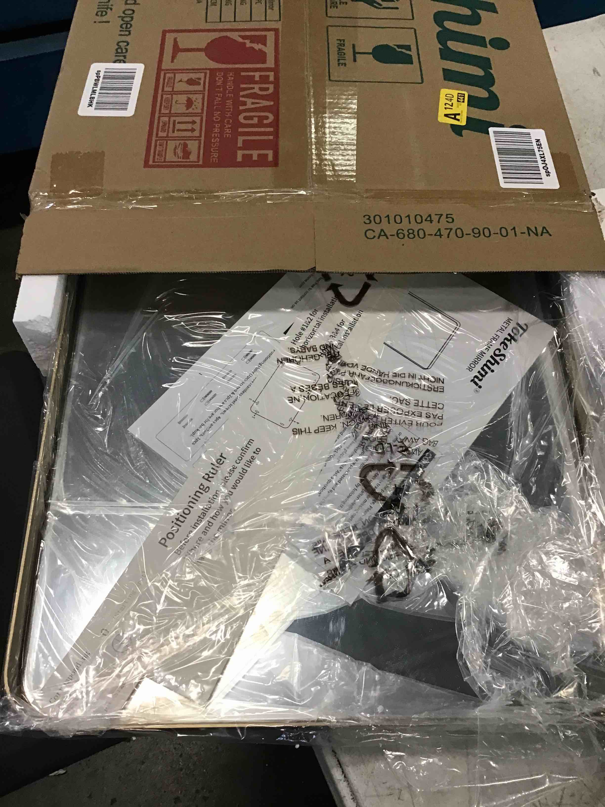 https://s3.amazonaws.com/lotting-images-prod/bidfta/RED5296714_1704306852591.jpeg