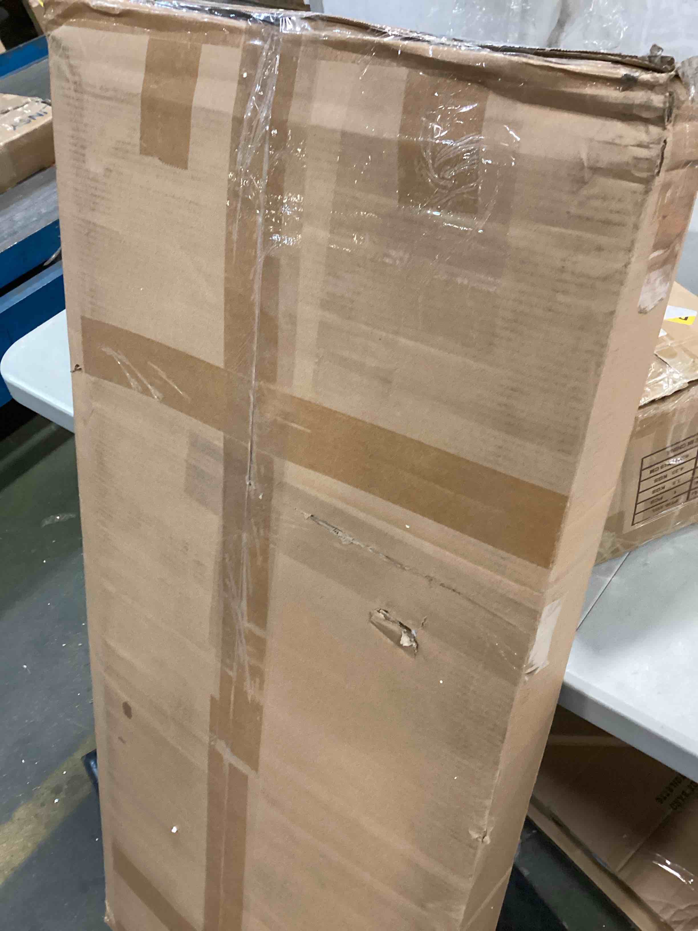 https://s3.amazonaws.com/lotting-images-prod/bidfta/RED5297156_1703622015417.jpeg