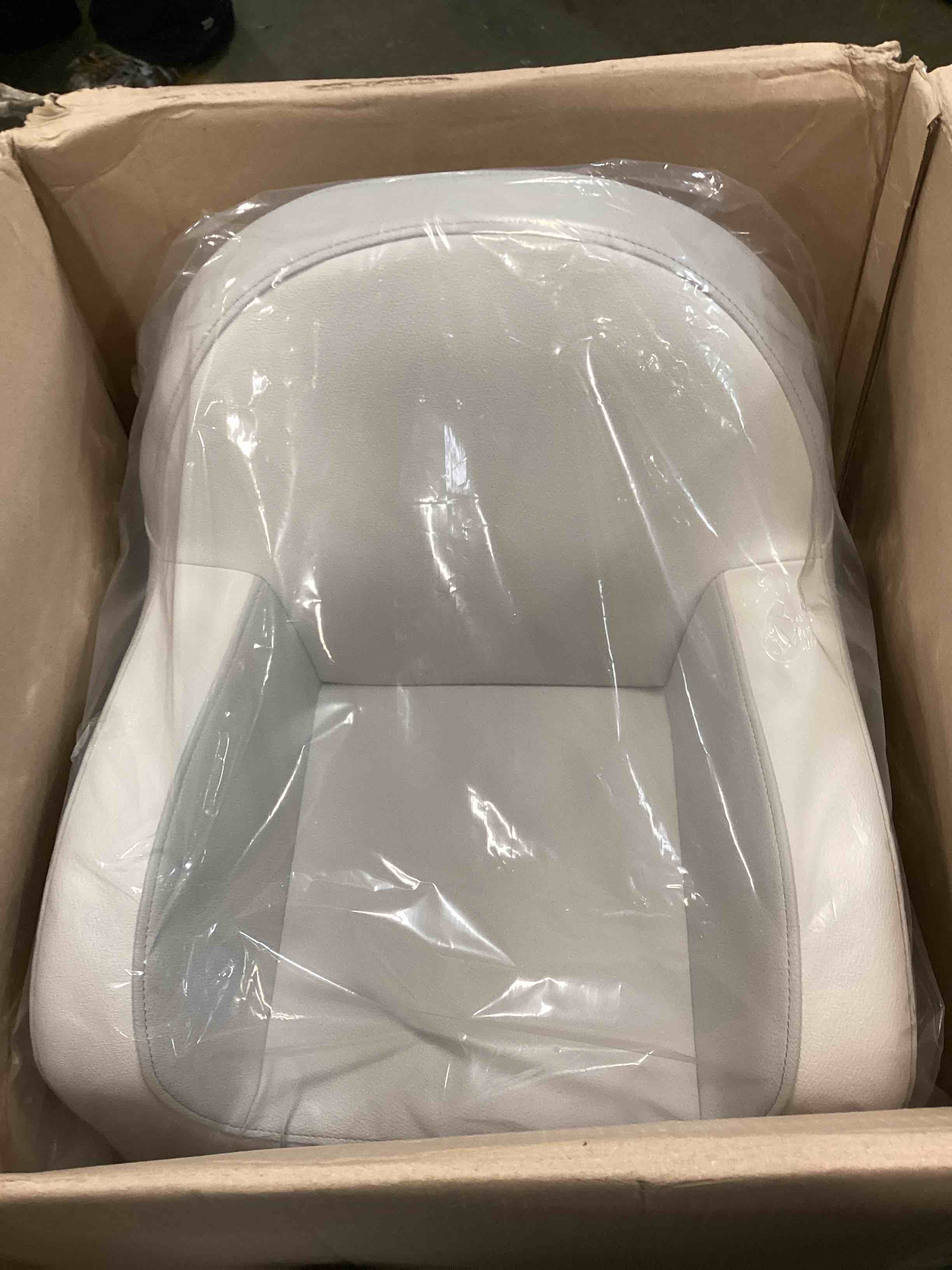 https://s3.amazonaws.com/lotting-images-prod/bidfta/RED5297587_1703784020911.jpeg