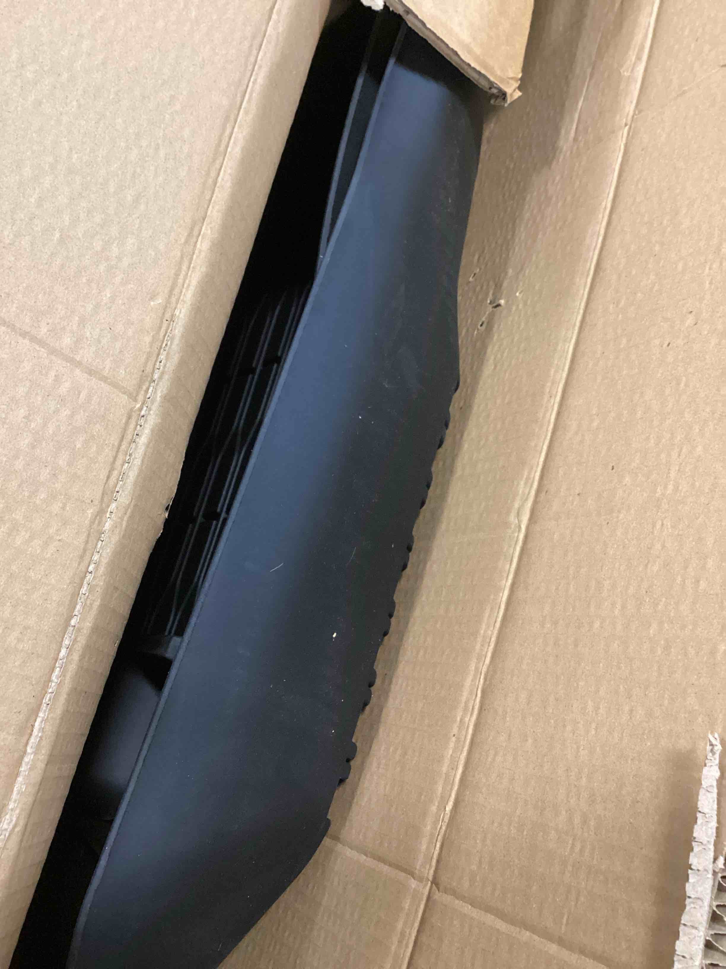 https://s3.amazonaws.com/lotting-images-prod/bidfta/RED5297593_1703784522333.jpeg