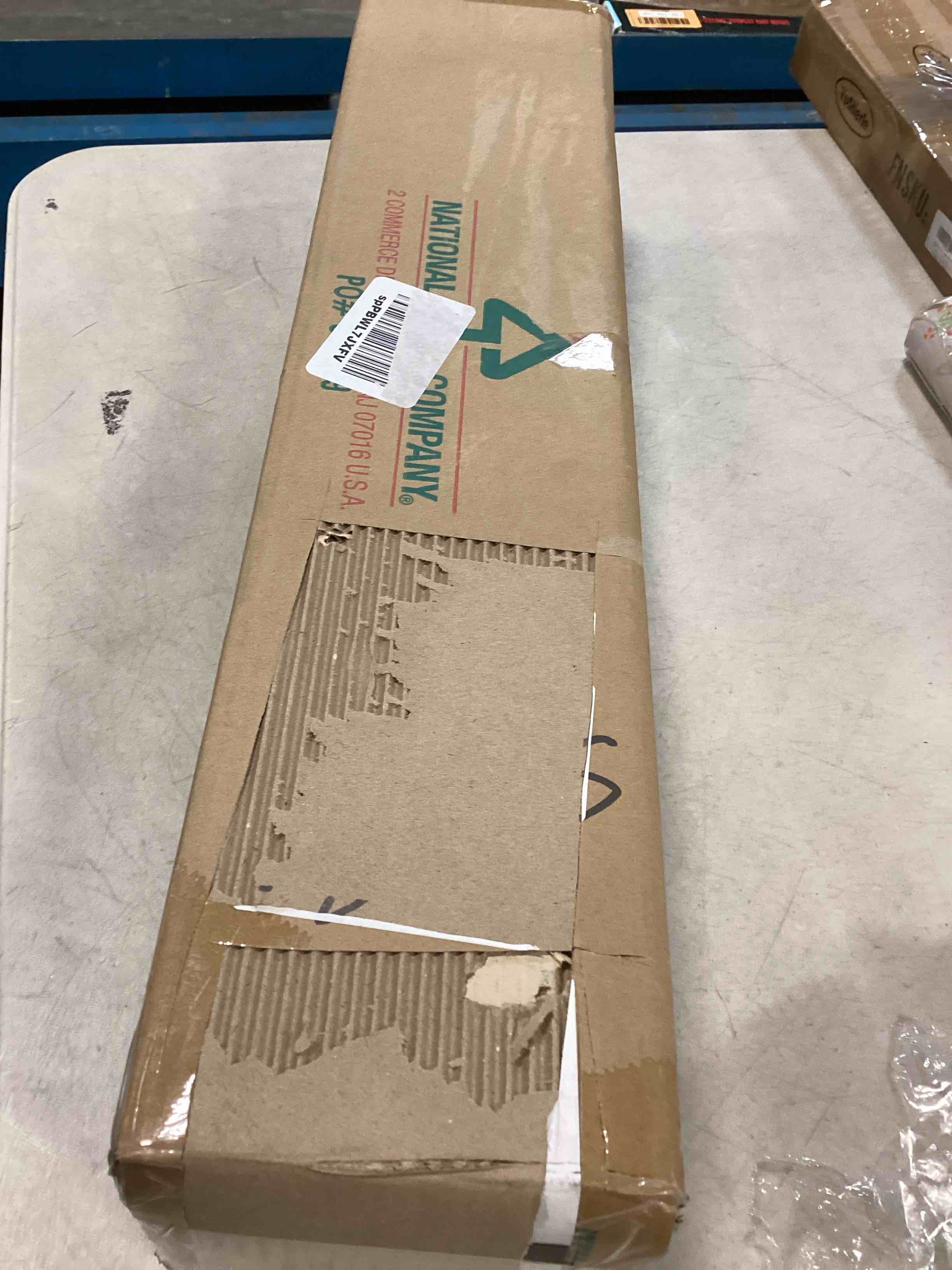 https://s3.amazonaws.com/lotting-images-prod/bidfta/RED5297617_1703789116171.jpeg