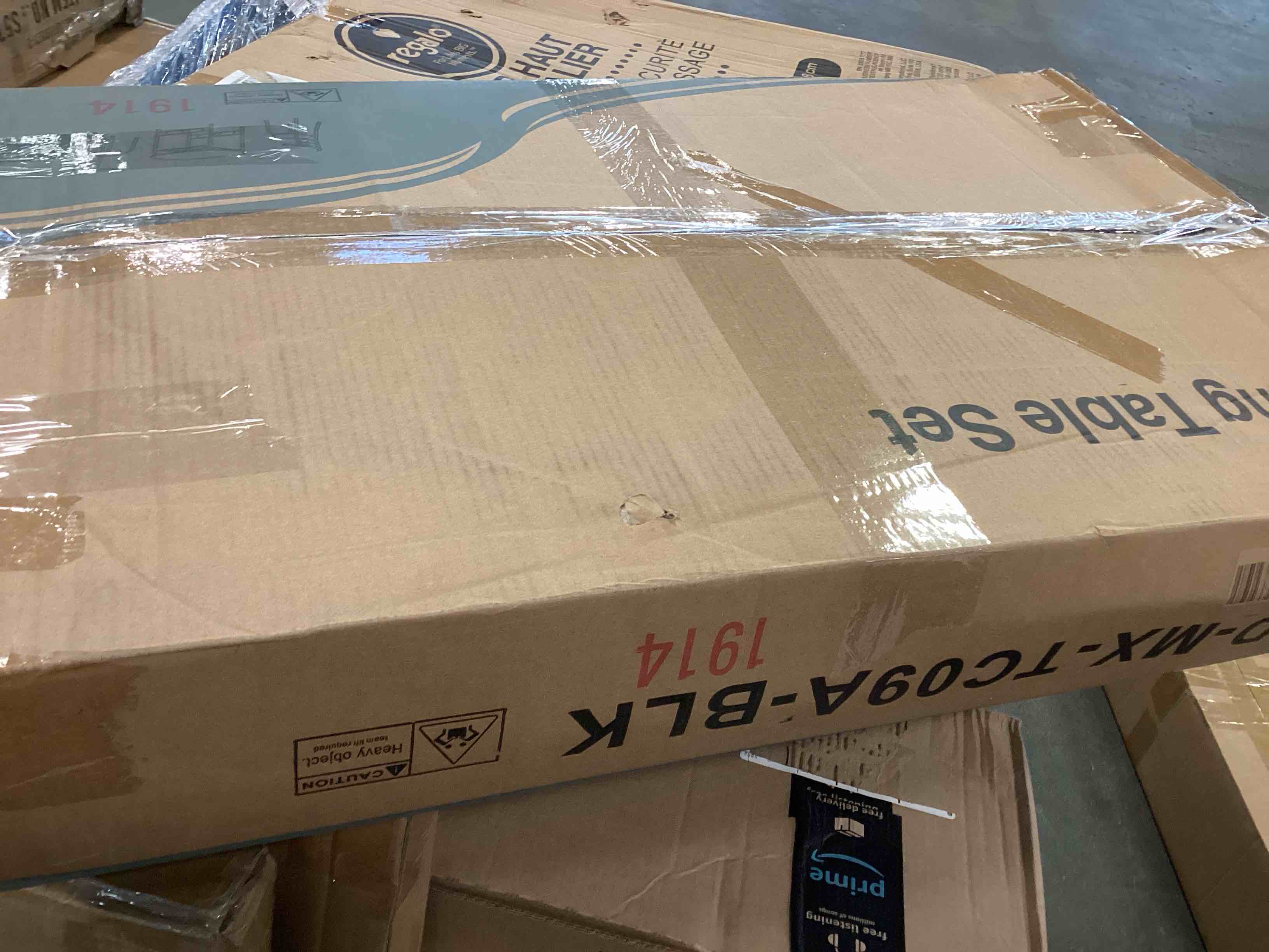 https://s3.amazonaws.com/lotting-images-prod/bidfta/RED5297962_1704288999072.jpeg