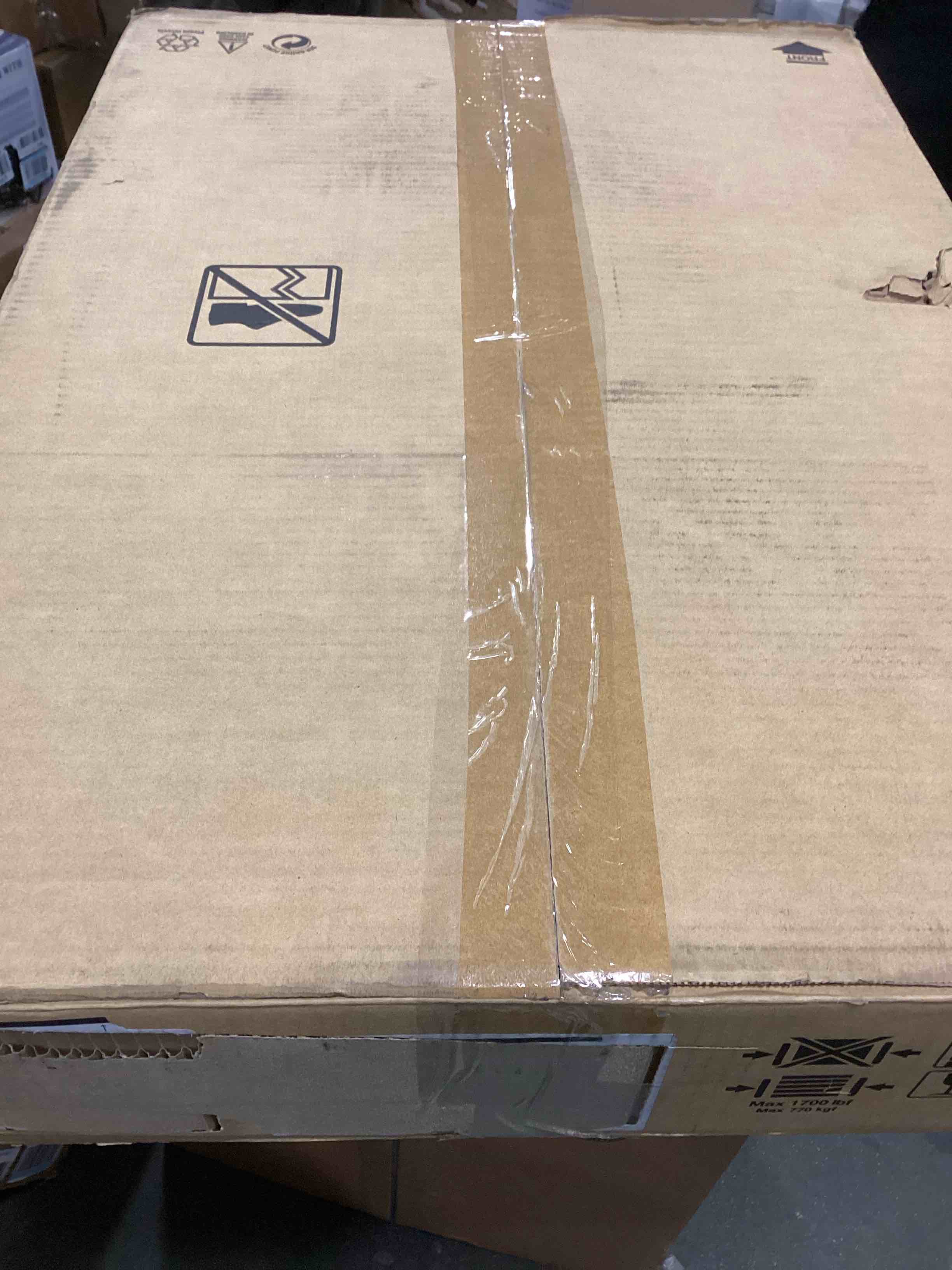 https://s3.amazonaws.com/lotting-images-prod/bidfta/RED5298188_1704375266955.jpeg