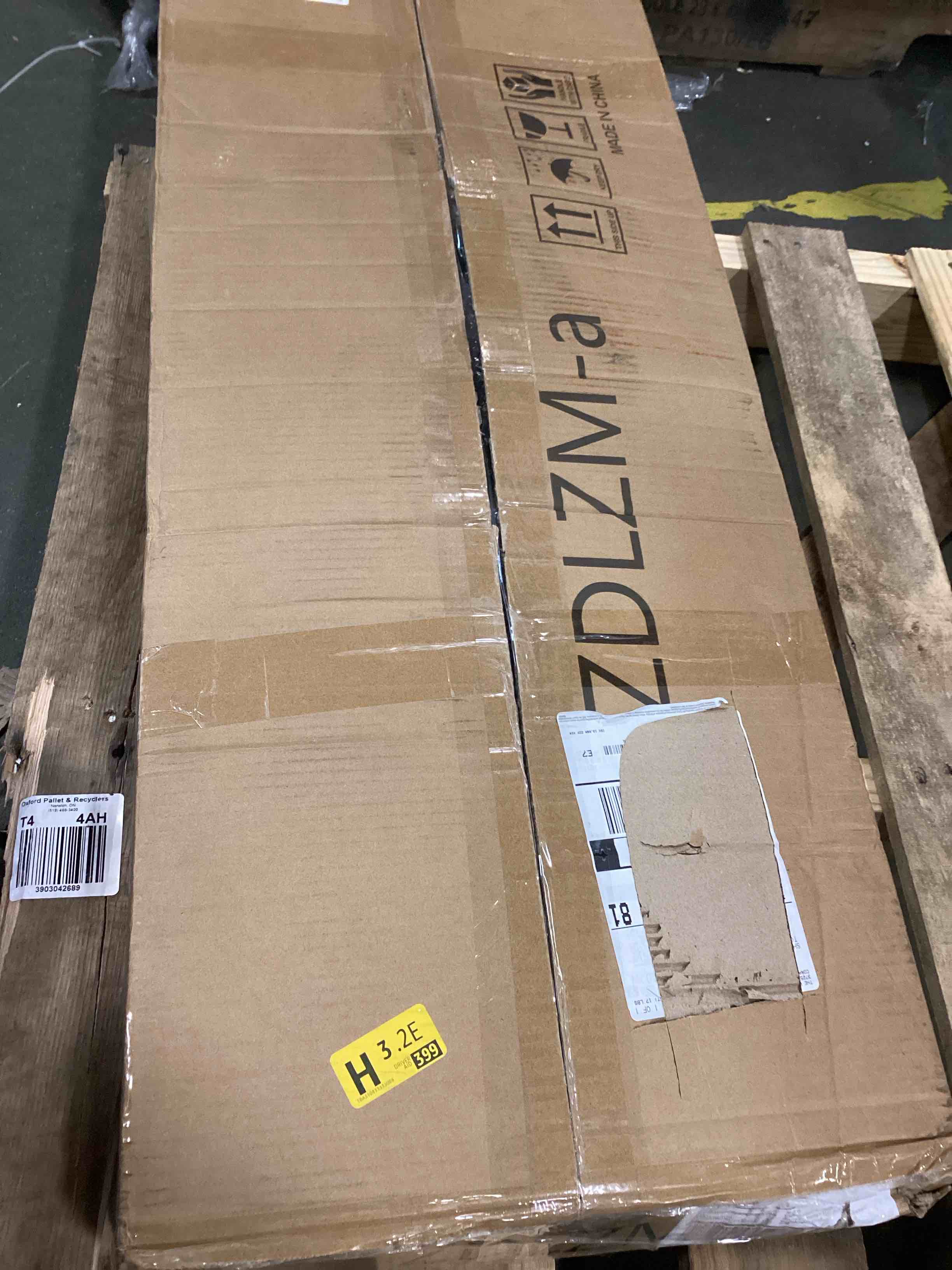 https://s3.amazonaws.com/lotting-images-prod/bidfta/RED5298434_1704466313666.jpeg