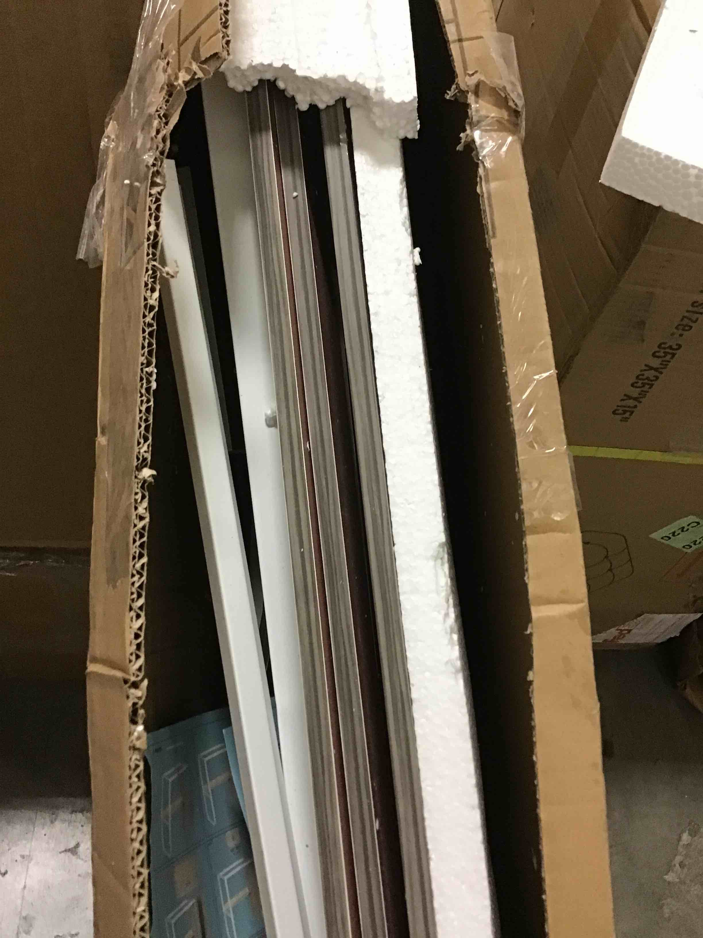 https://s3.amazonaws.com/lotting-images-prod/bidfta/RED5300986_1697653476569.jpeg
