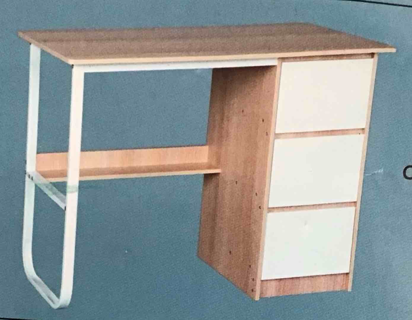 STUDY TABLE (SIMILAR TO THE PICTURE)