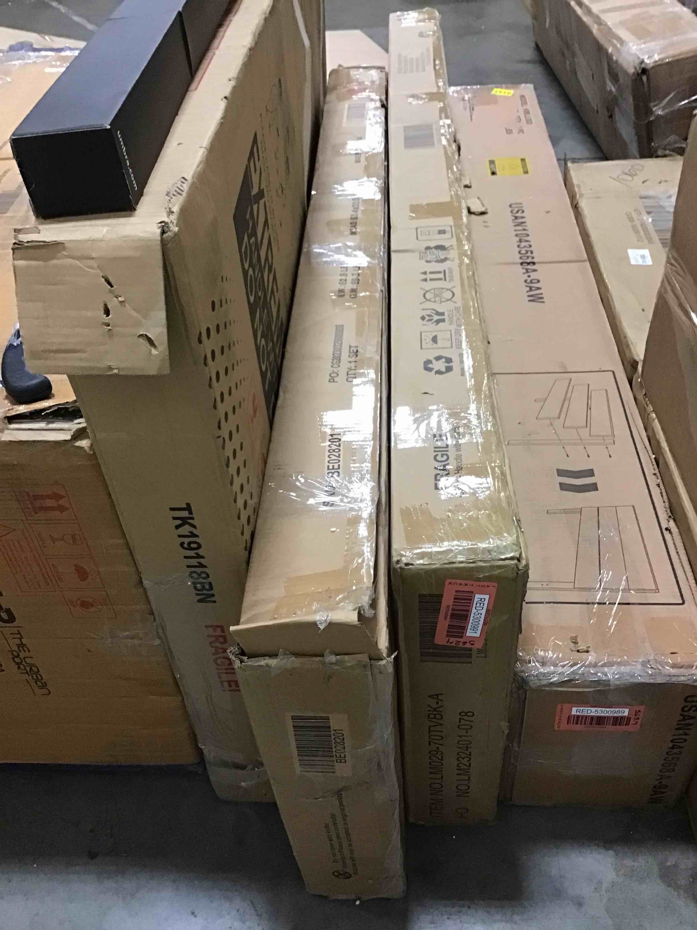 https://s3.amazonaws.com/lotting-images-prod/bidfta/RED5300992_1697656533863.jpeg
