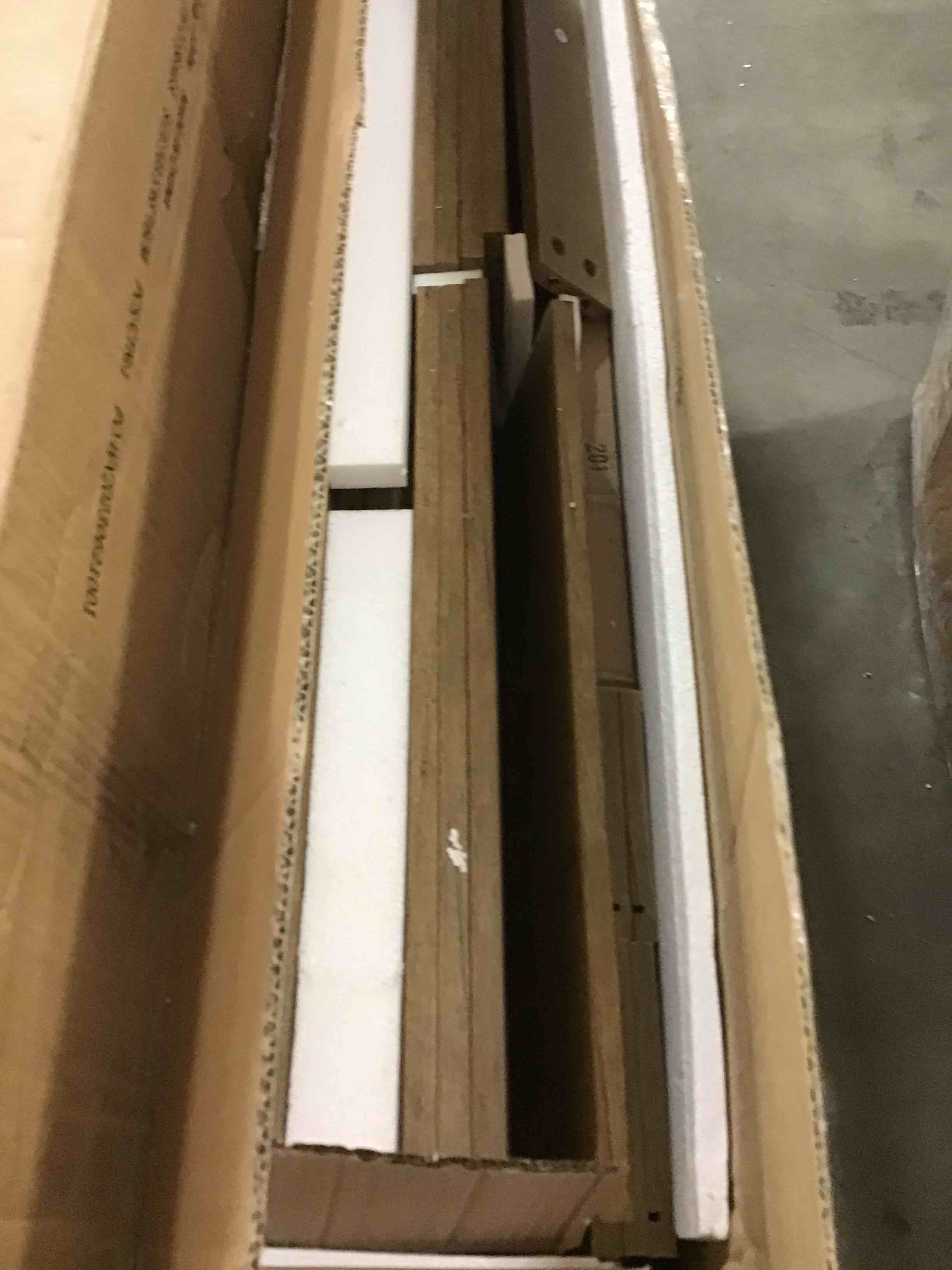 https://s3.amazonaws.com/lotting-images-prod/bidfta/RED5301028_1697729999670.jpeg