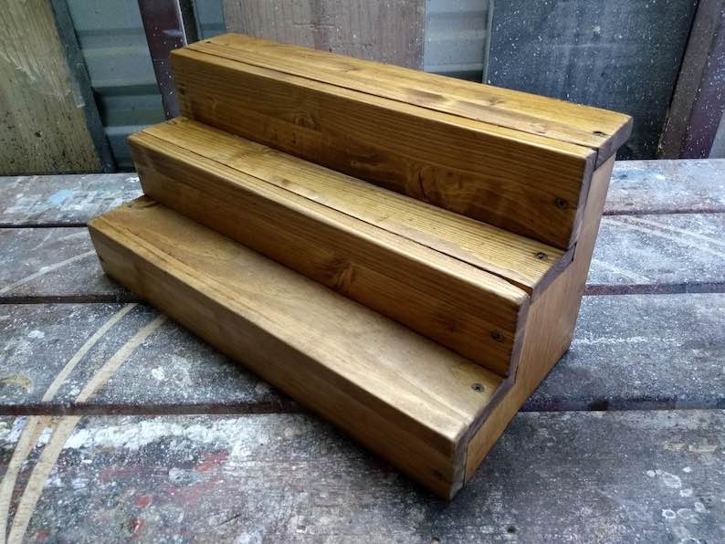 PINE WOOD THREE TIER