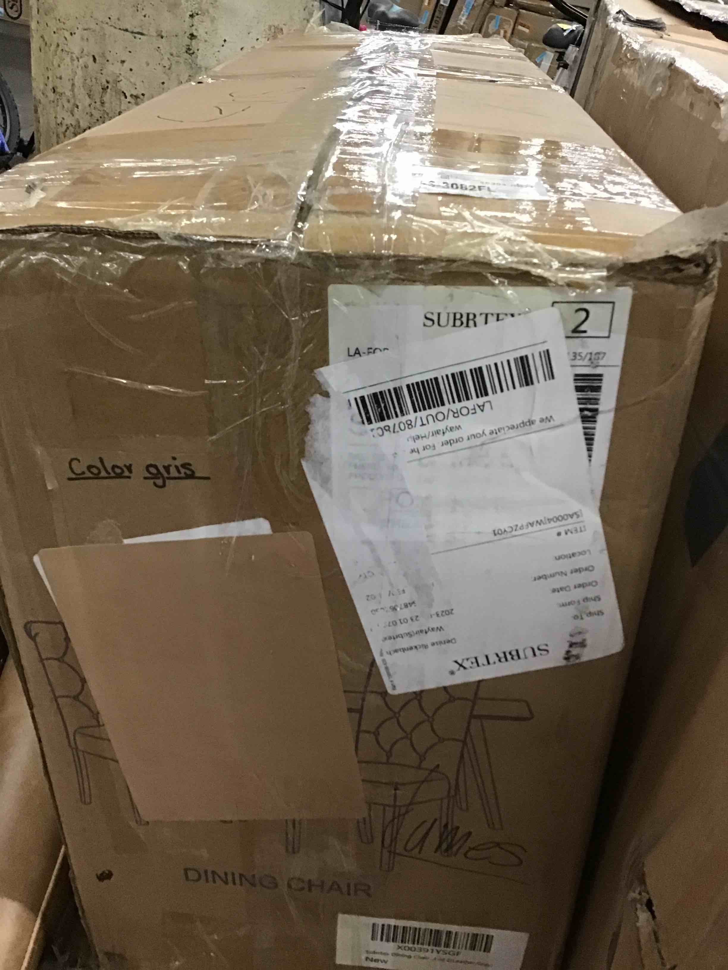 https://s3.amazonaws.com/lotting-images-prod/bidfta/RED5304191_1700603180431.jpeg