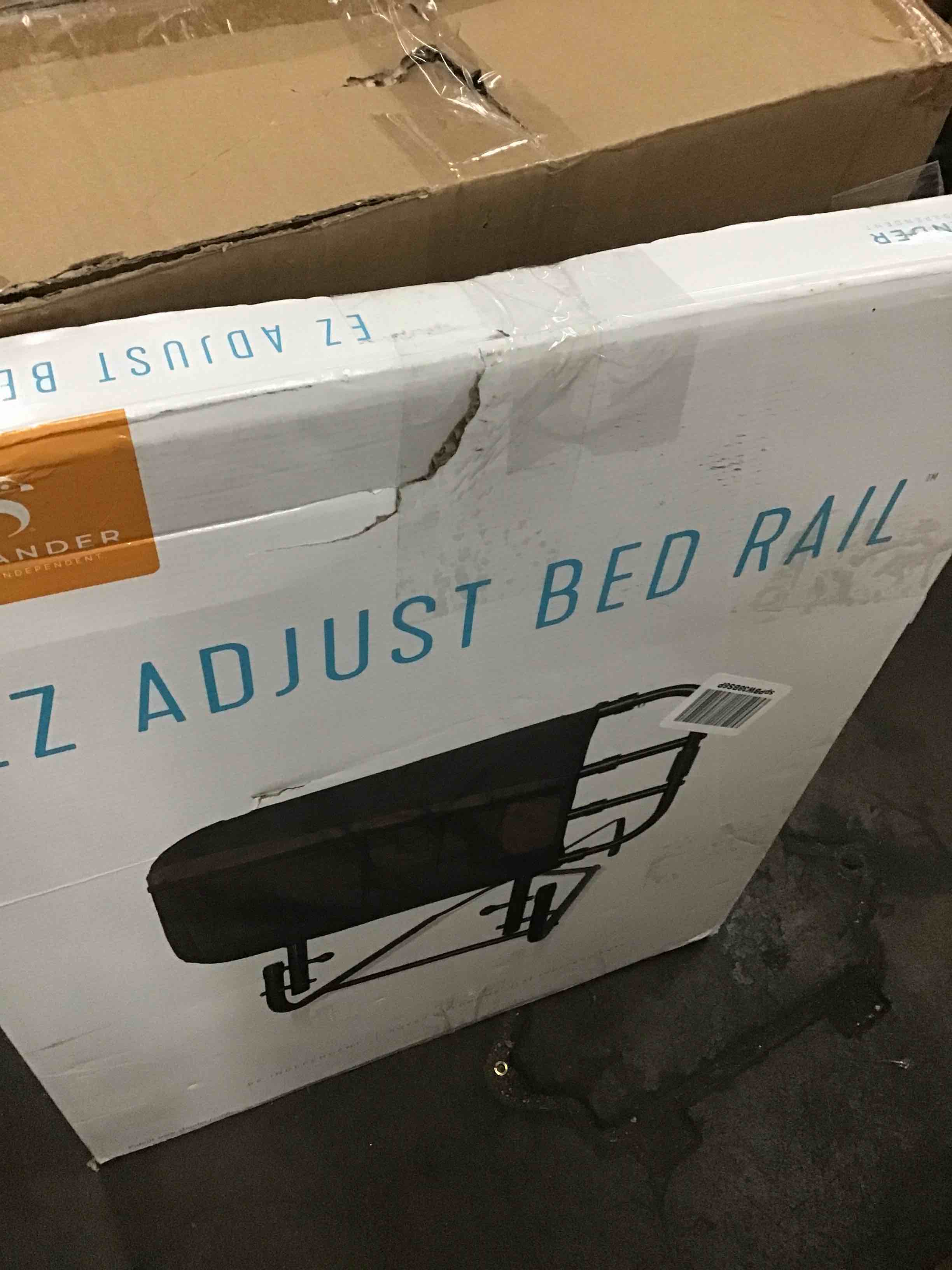 https://s3.amazonaws.com/lotting-images-prod/bidfta/RED5304740_1706636447652.jpeg