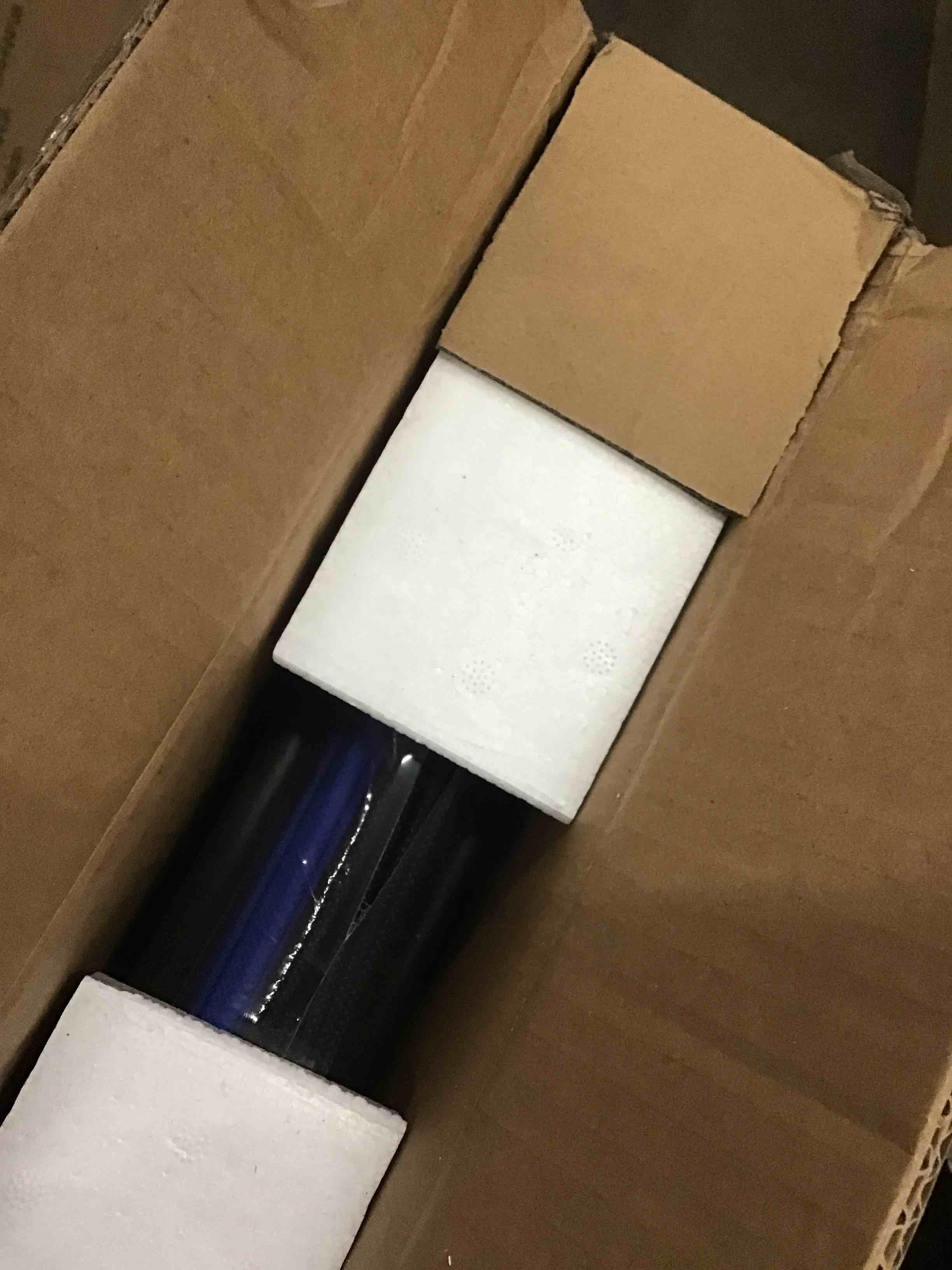 https://s3.amazonaws.com/lotting-images-prod/bidfta/RED5304745_1706636924093.jpeg