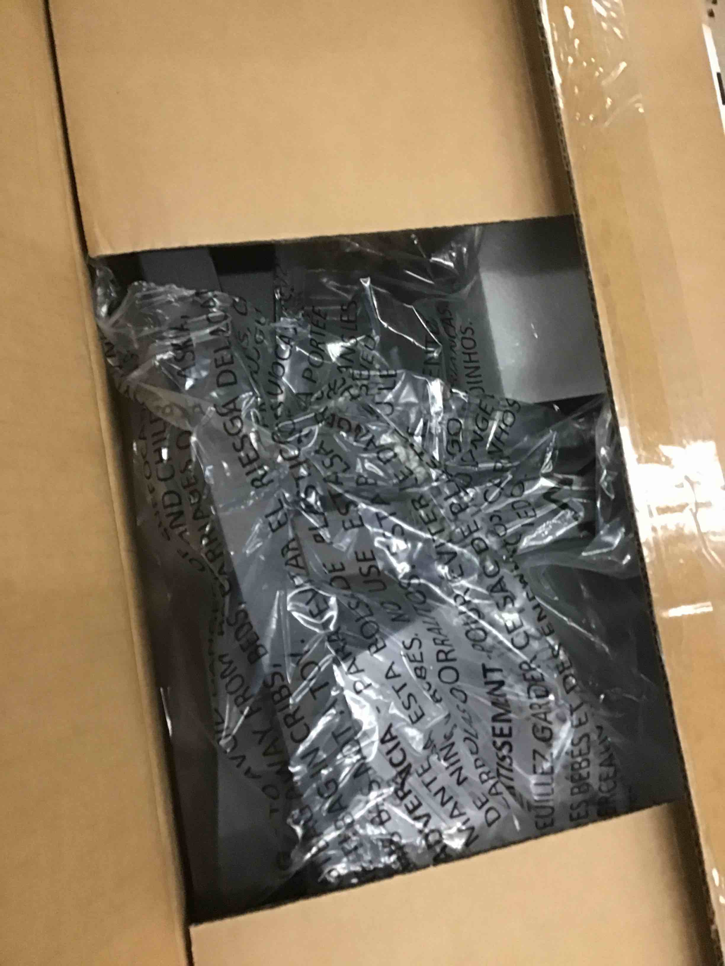 https://s3.amazonaws.com/lotting-images-prod/bidfta/RED5304800_1706646572567.jpeg