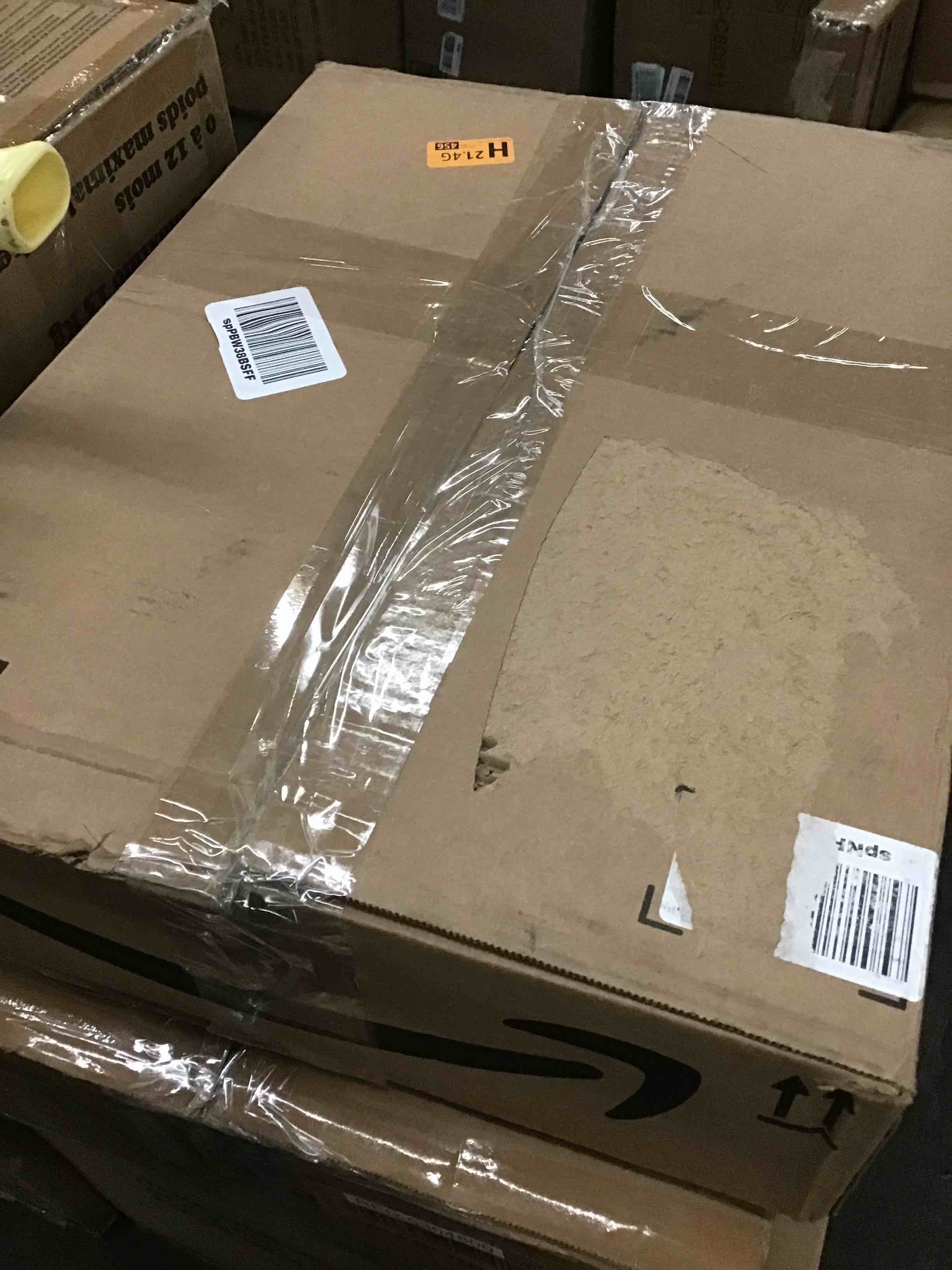 https://s3.amazonaws.com/lotting-images-prod/bidfta/RED5304801_1706646703574.jpeg