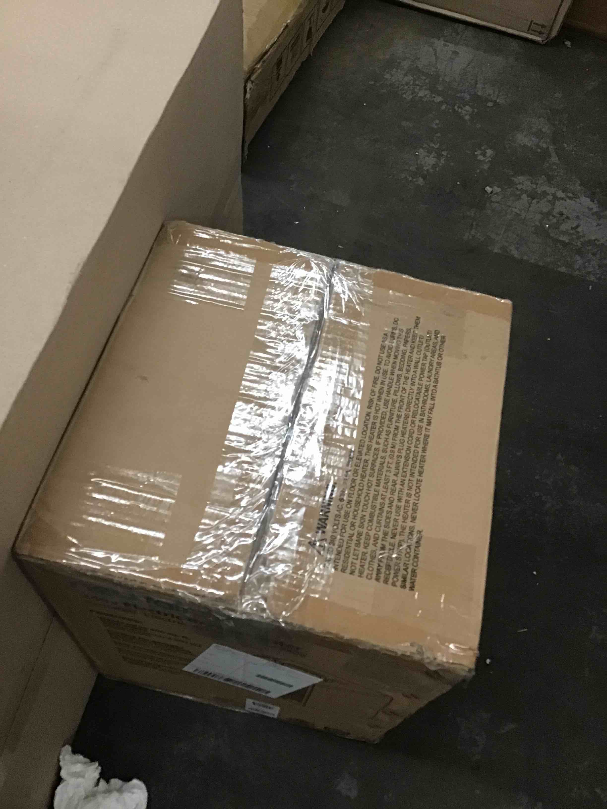 https://s3.amazonaws.com/lotting-images-prod/bidfta/RED5304804_1706646957334.jpeg