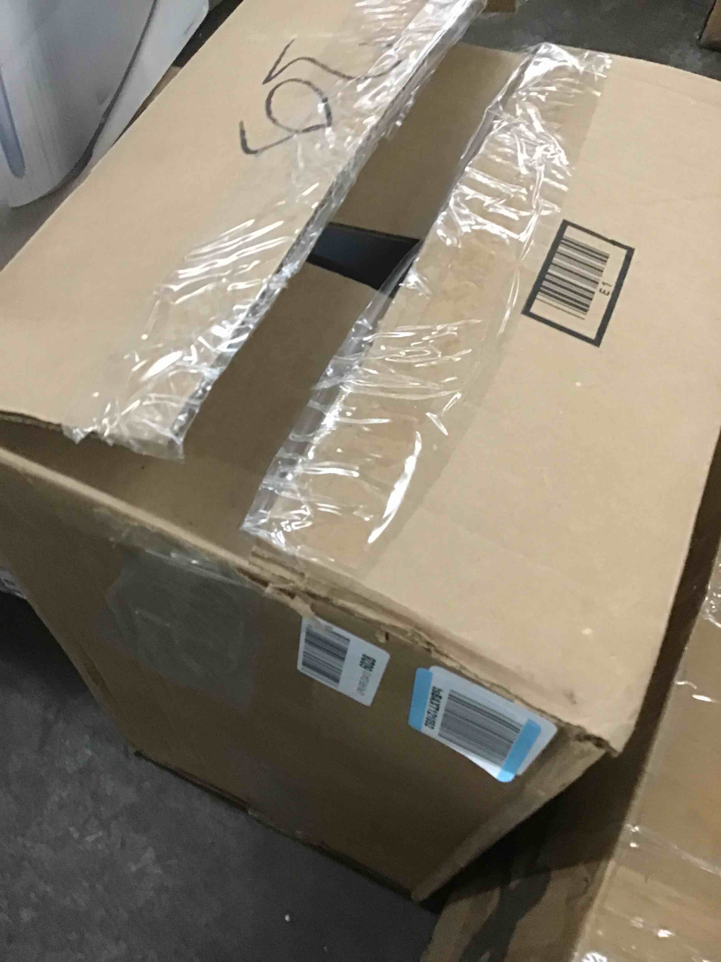 https://s3.amazonaws.com/lotting-images-prod/bidfta/RED5304808_1706647500346.jpeg