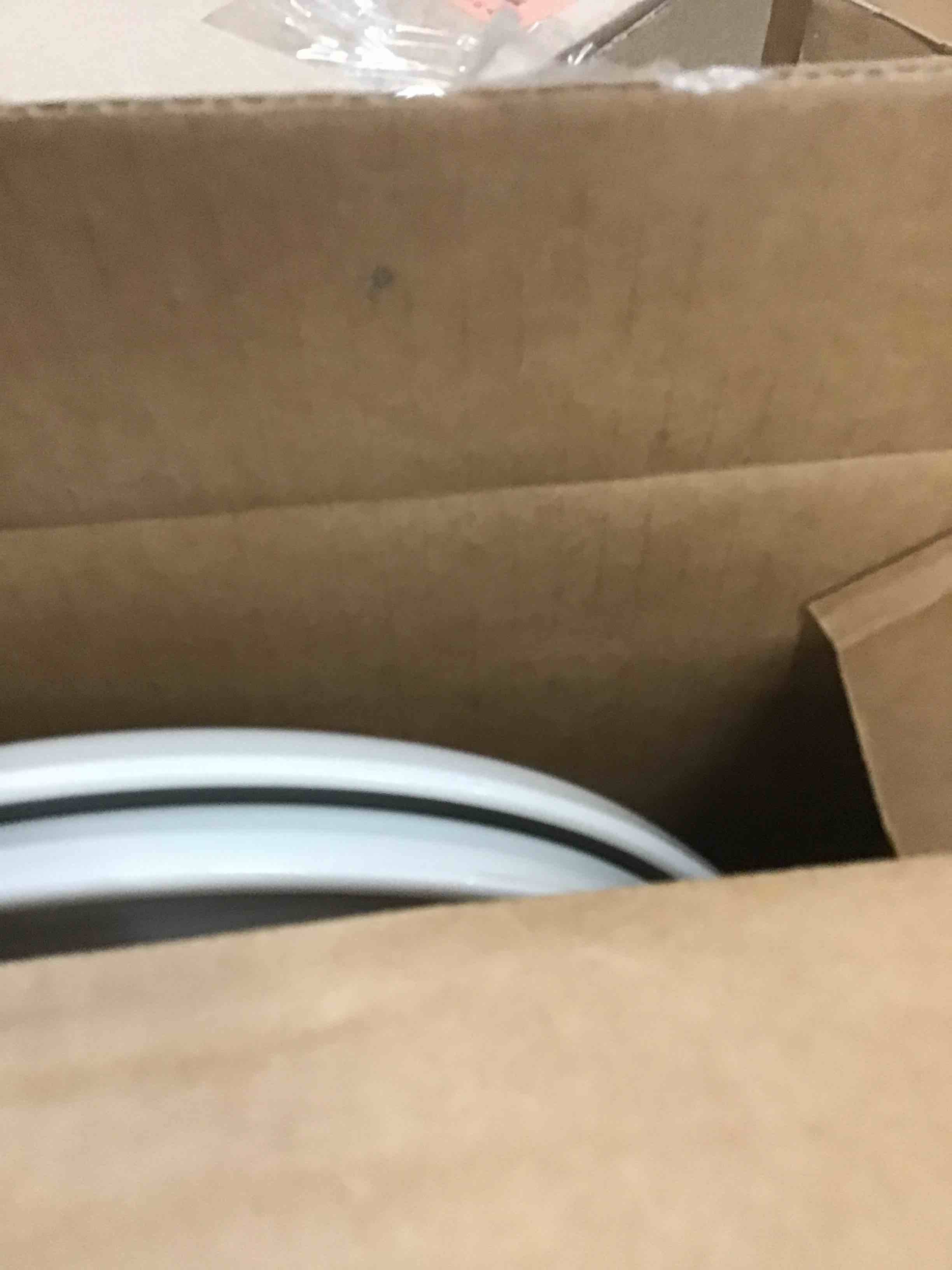 https://s3.amazonaws.com/lotting-images-prod/bidfta/RED5304814_1706648256302.jpeg
