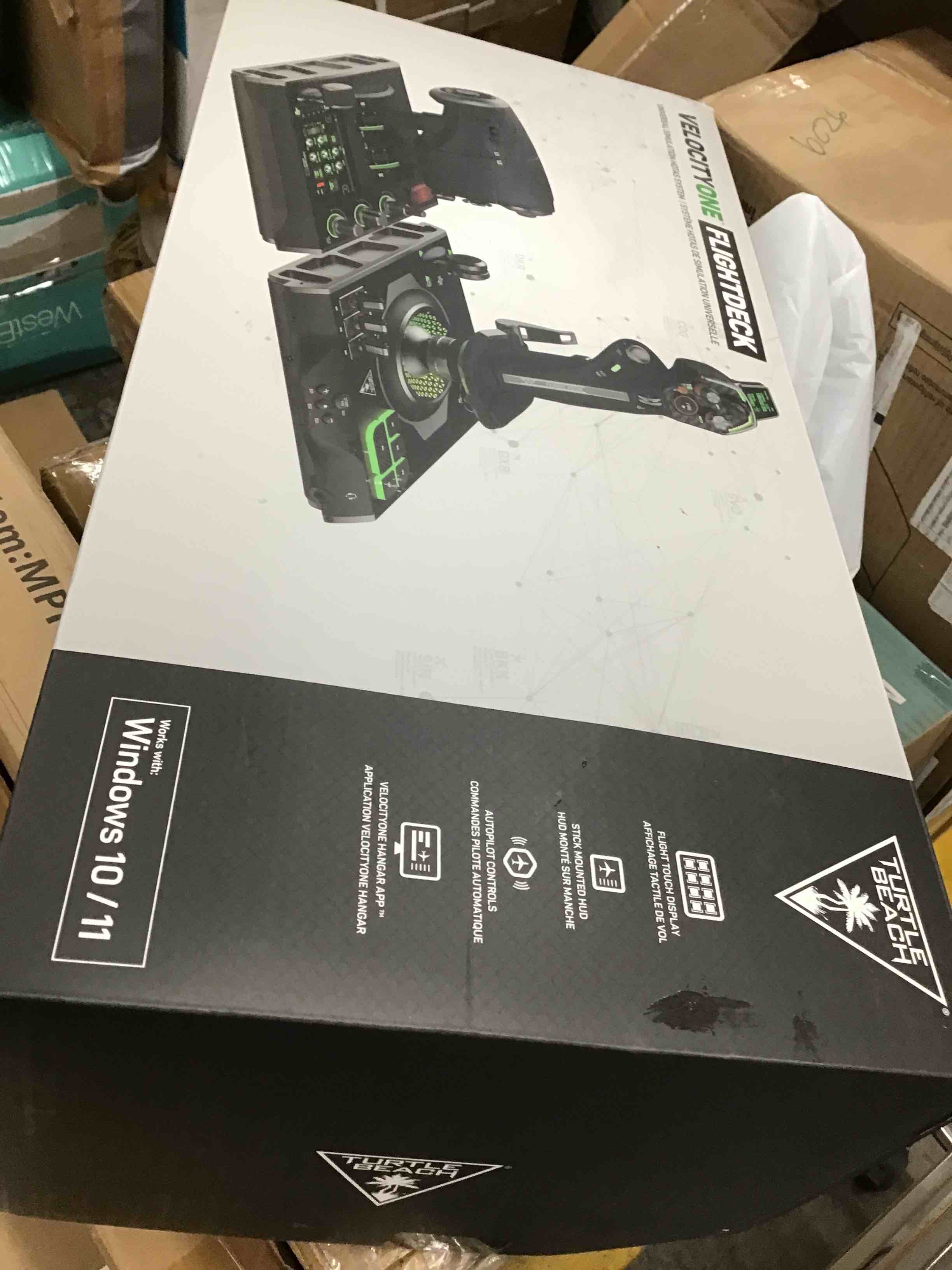 https://s3.amazonaws.com/lotting-images-prod/bidfta/RED5305035_1714481274852.jpeg