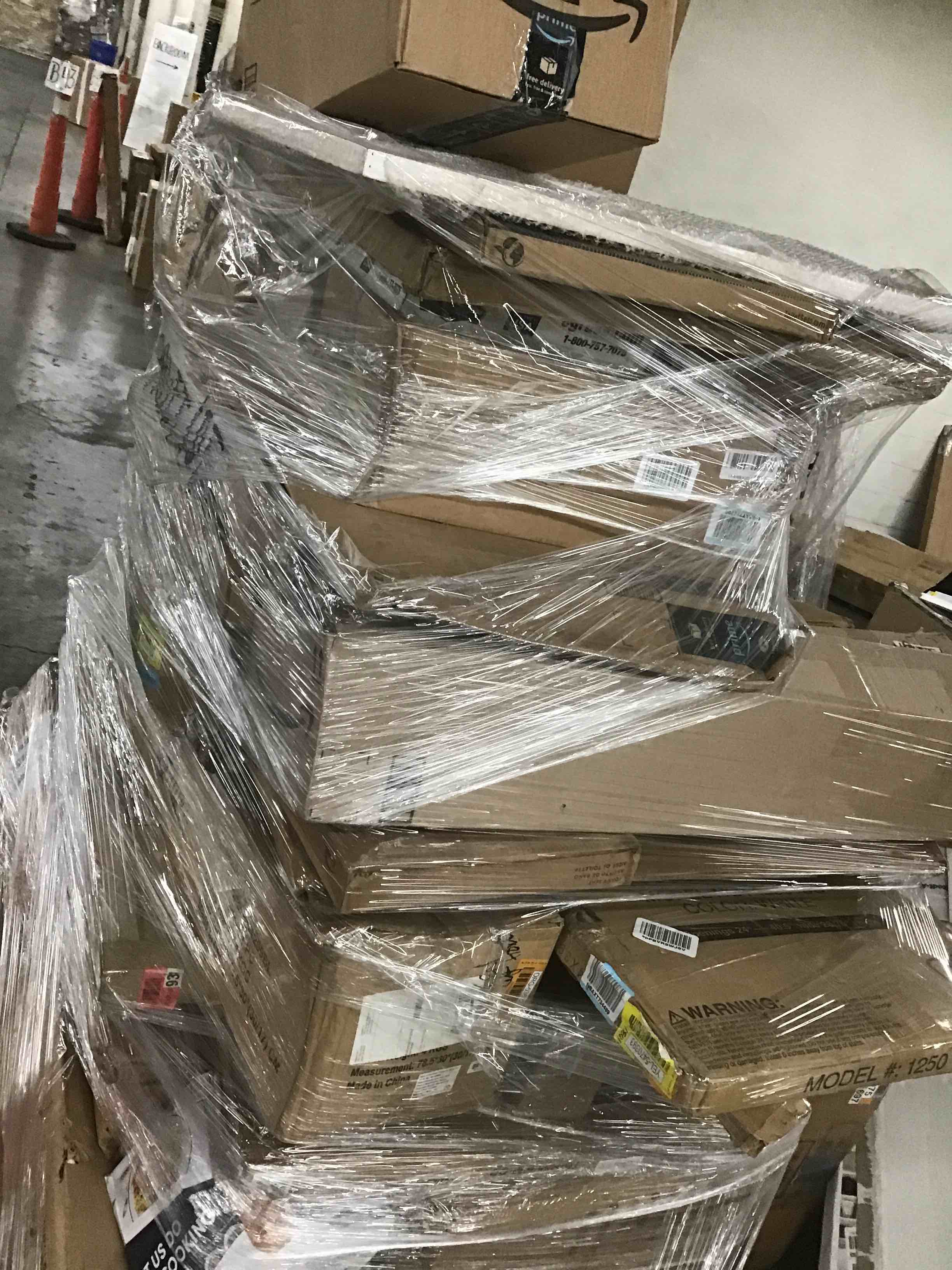 https://s3.amazonaws.com/lotting-images-prod/bidfta/RED5307404_1709846431694.jpeg