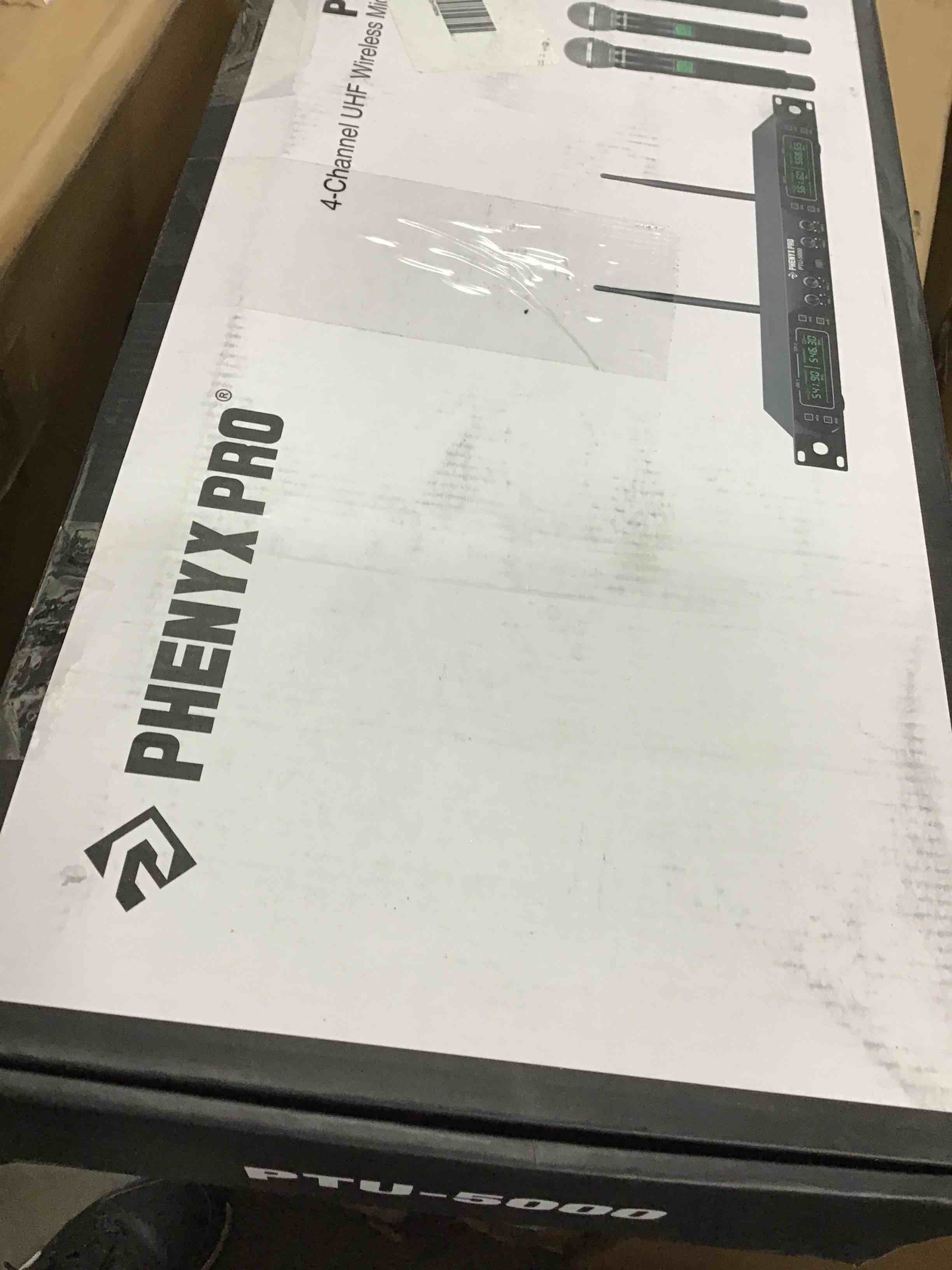 https://s3.amazonaws.com/lotting-images-prod/bidfta/RED5307646_1694619122572.jpeg