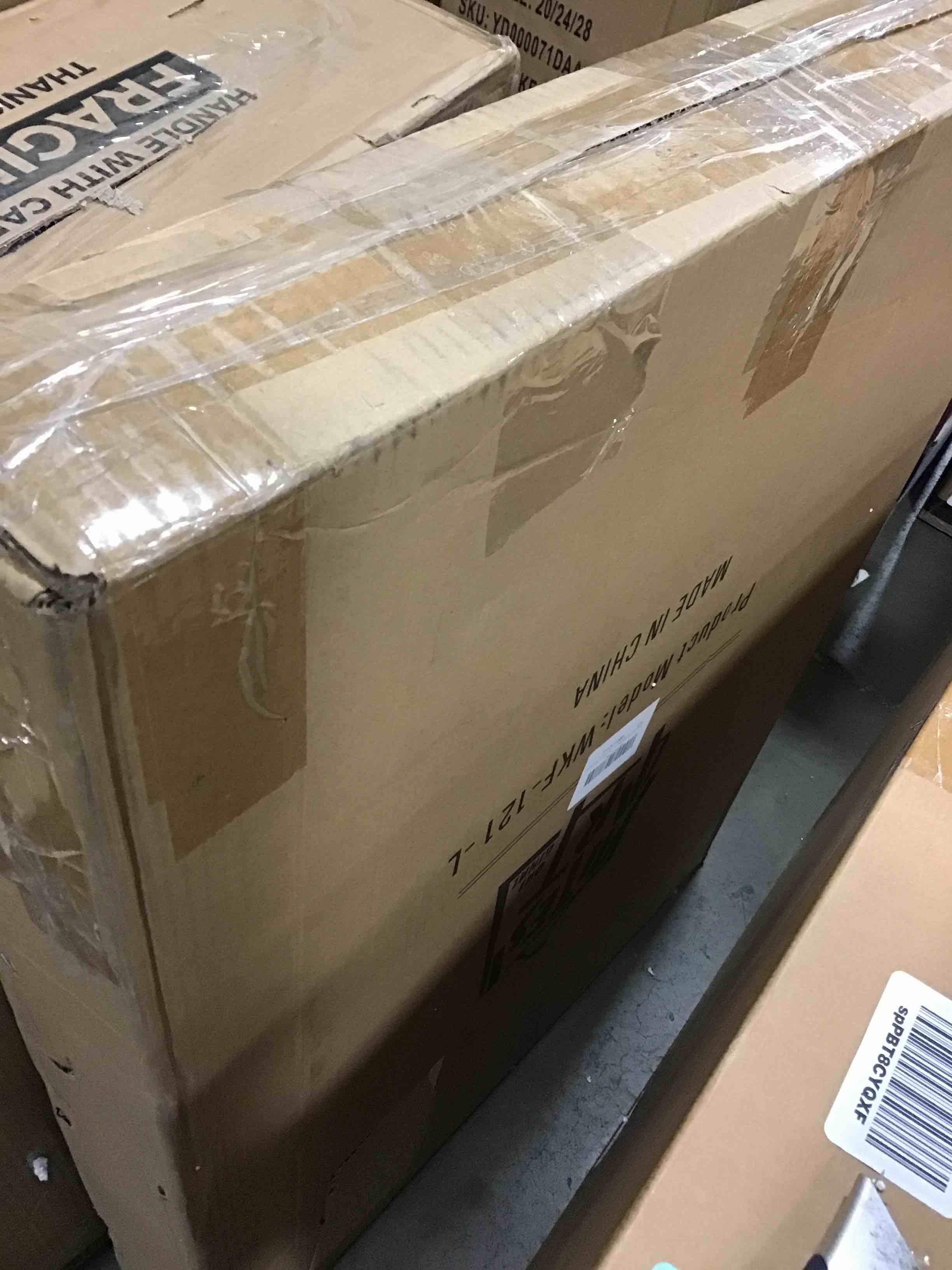 https://s3.amazonaws.com/lotting-images-prod/bidfta/RED5307648_1694619373314.jpeg