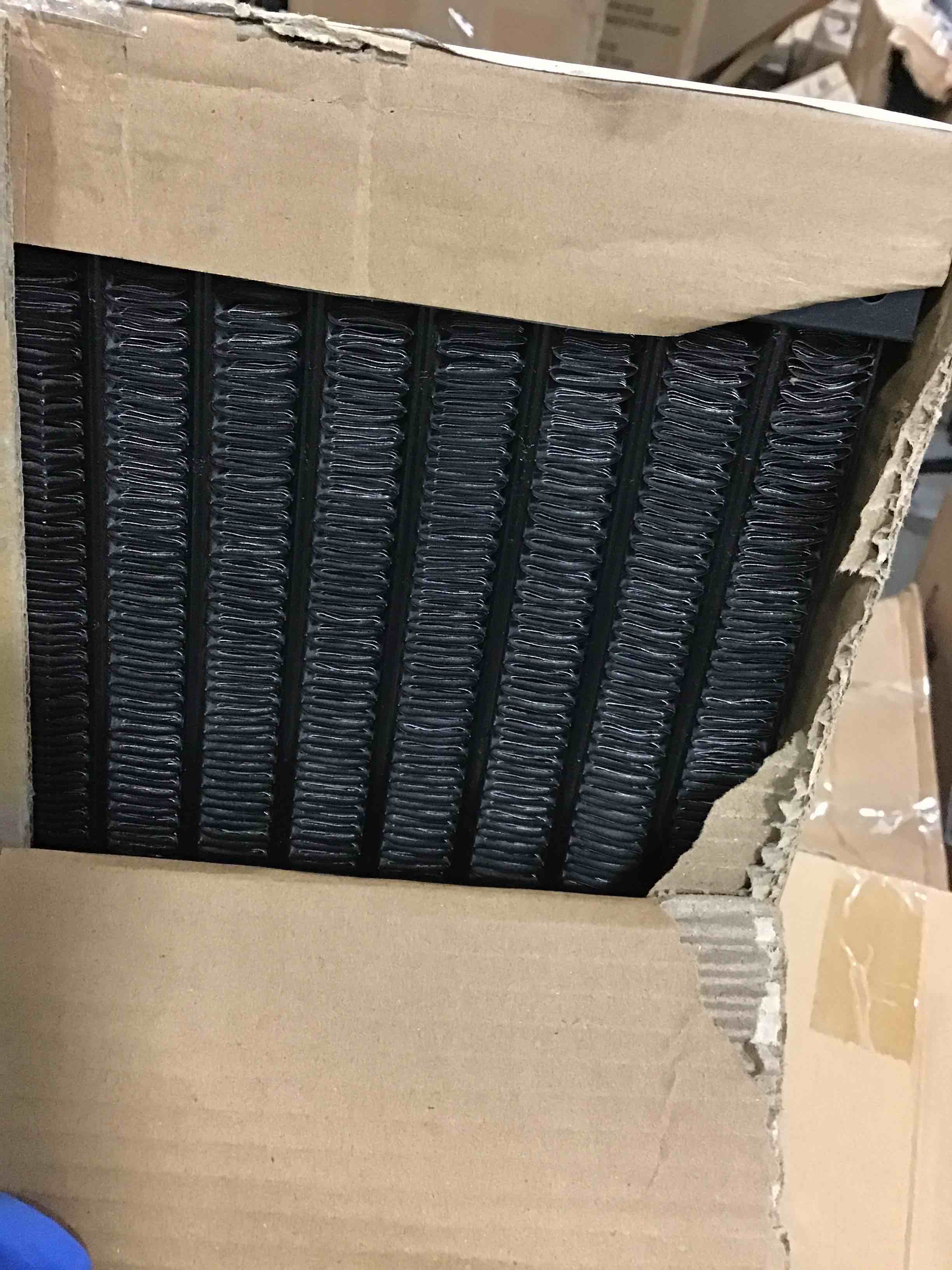https://s3.amazonaws.com/lotting-images-prod/bidfta/RED5307651_1694619610874.jpeg