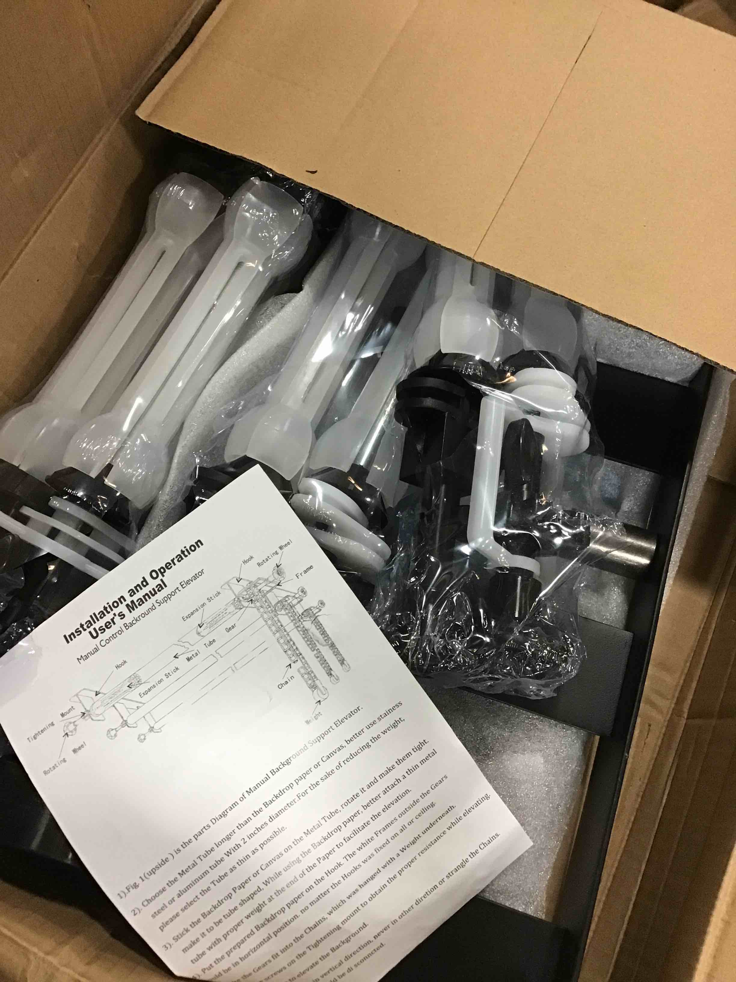https://s3.amazonaws.com/lotting-images-prod/bidfta/RED5307657_1694623853313.jpeg