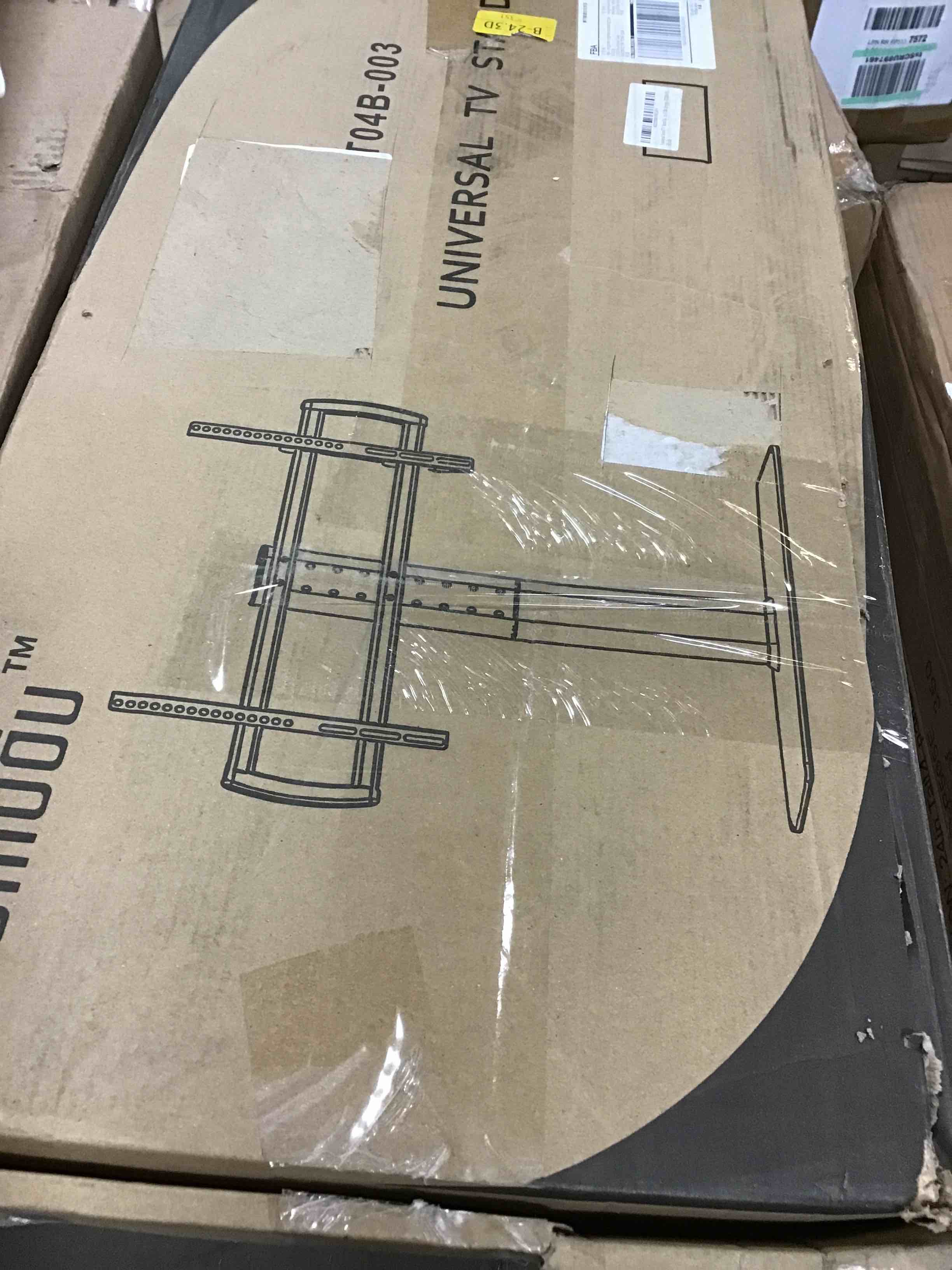 https://s3.amazonaws.com/lotting-images-prod/bidfta/RED5307661_1694625200429.jpeg