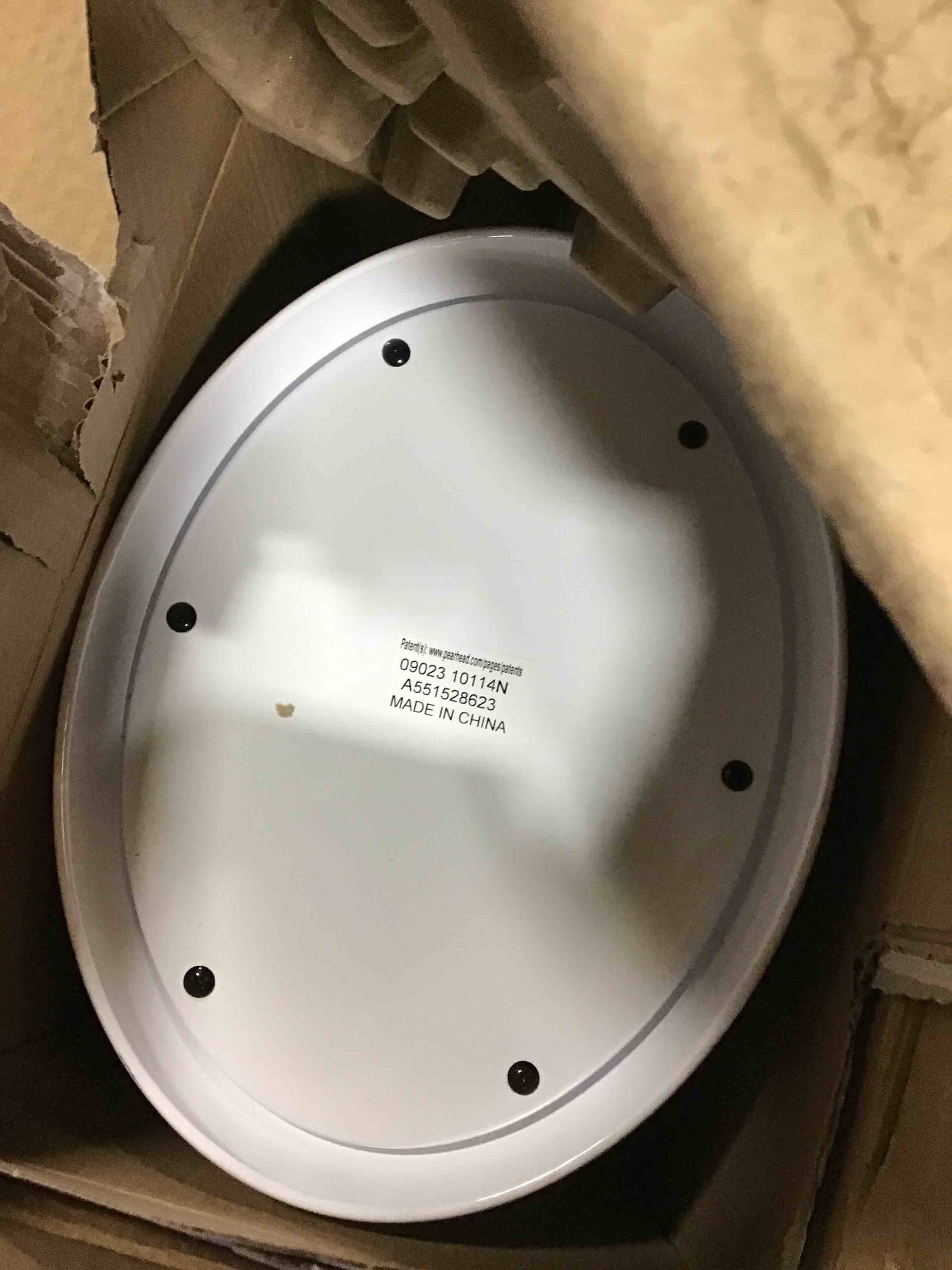 https://s3.amazonaws.com/lotting-images-prod/bidfta/RED5307663_1694625707077.jpeg