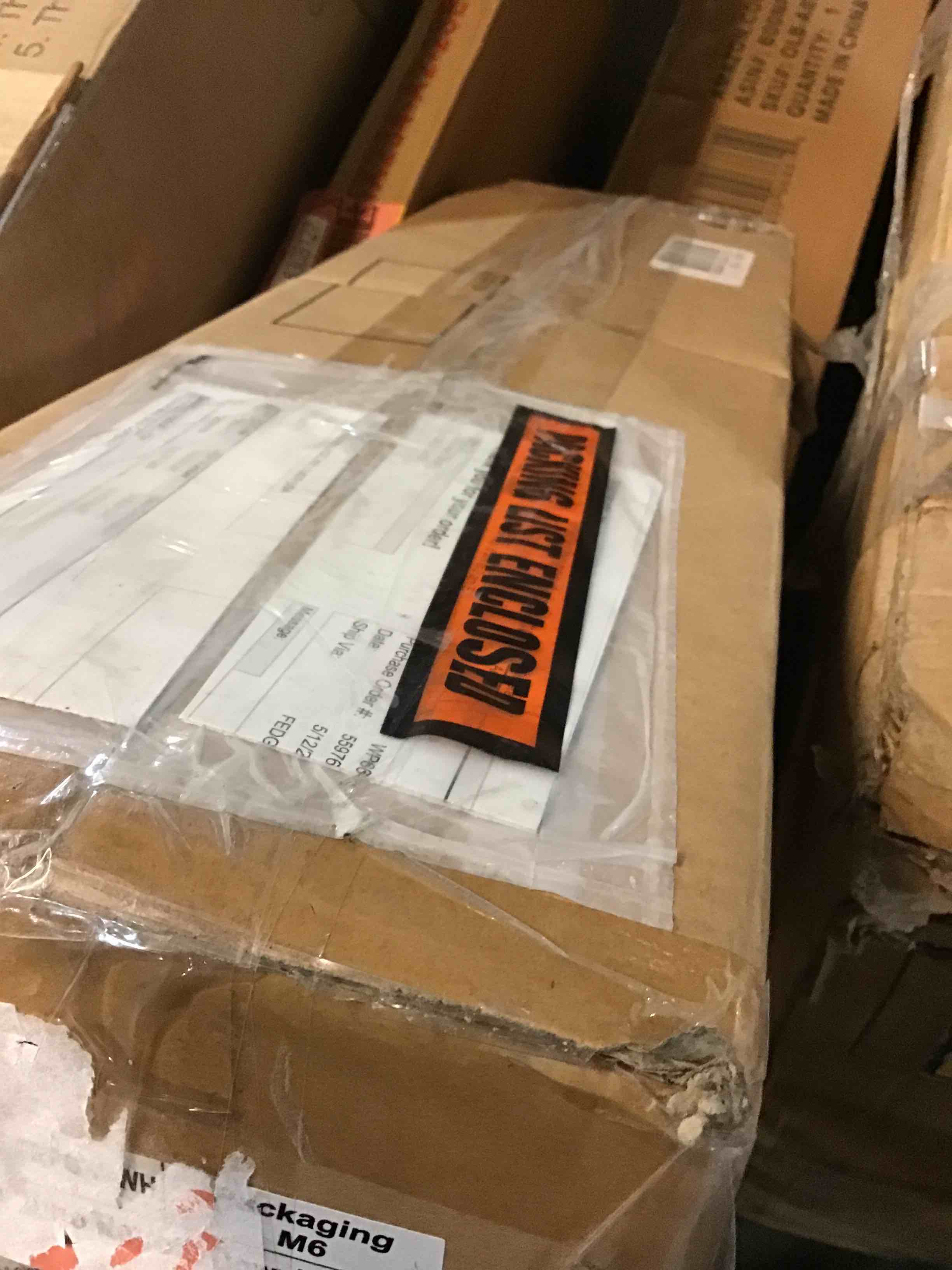 https://s3.amazonaws.com/lotting-images-prod/bidfta/RED5308129_1699044758394.jpeg