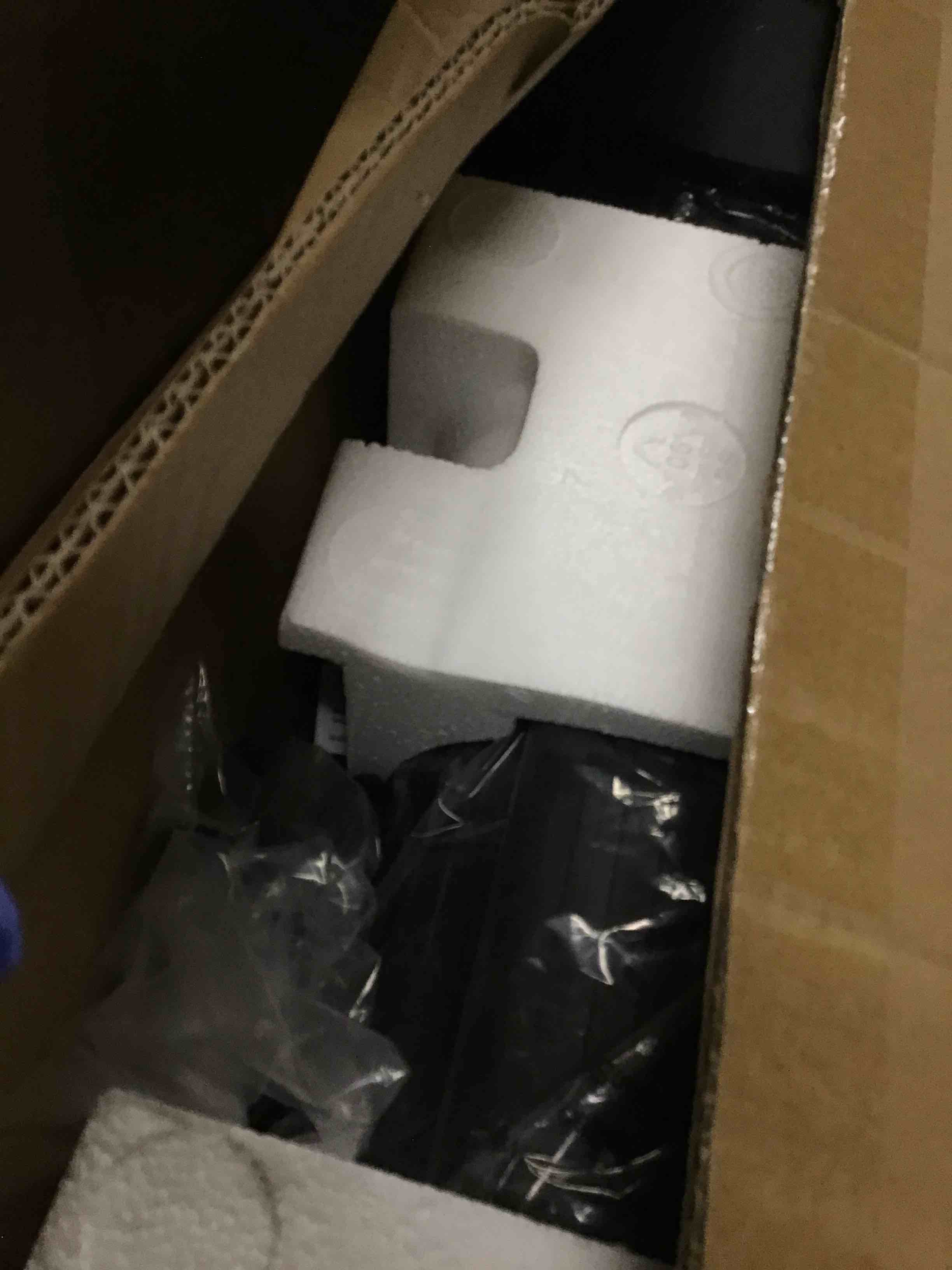 https://s3.amazonaws.com/lotting-images-prod/bidfta/RED5308674_1705595714111.jpeg