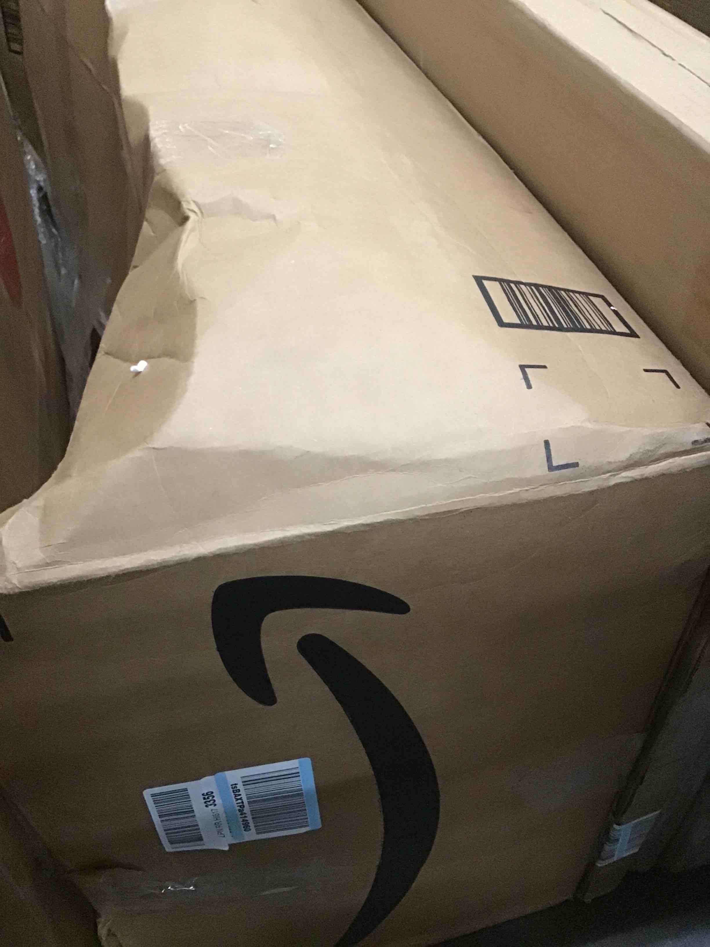 https://s3.amazonaws.com/lotting-images-prod/bidfta/RED5309427_1702667951847.jpeg
