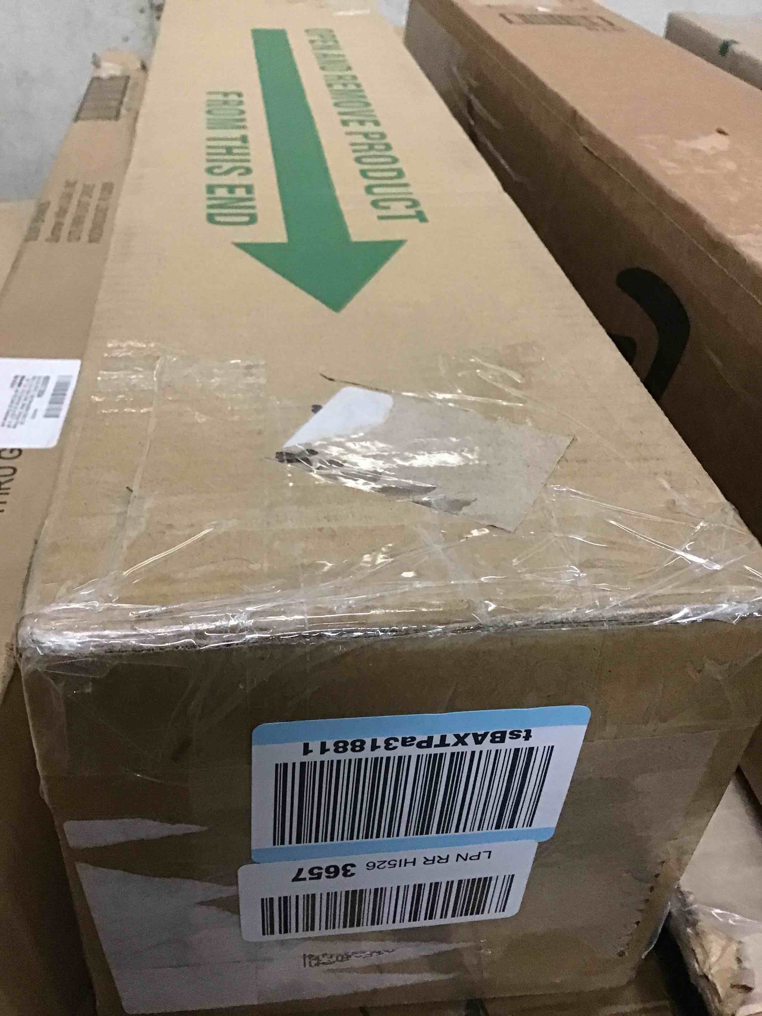 https://s3.amazonaws.com/lotting-images-prod/bidfta/RED5309435_1702670965760.jpeg
