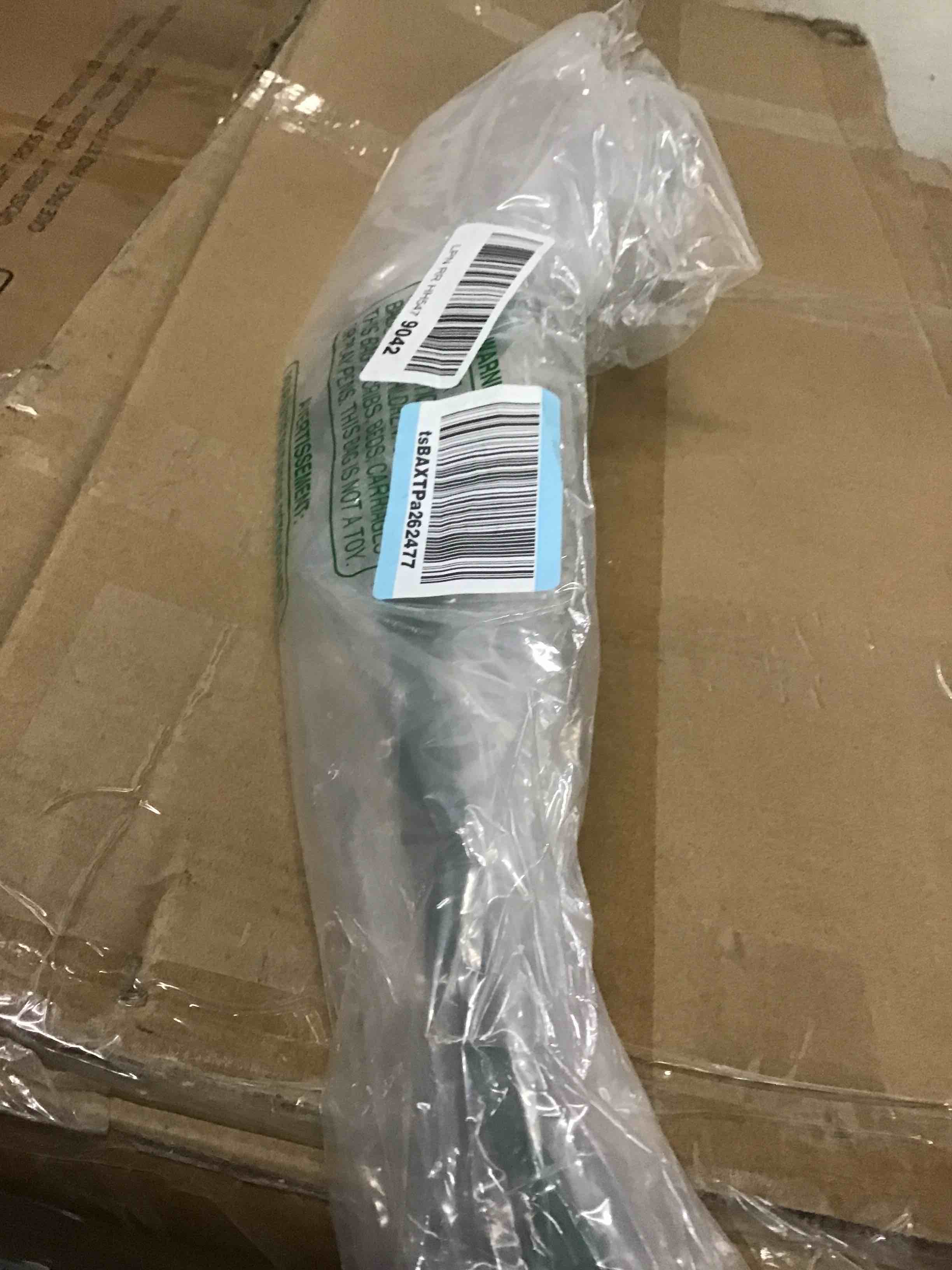 https://s3.amazonaws.com/lotting-images-prod/bidfta/RED5309481_1702677139245.jpeg