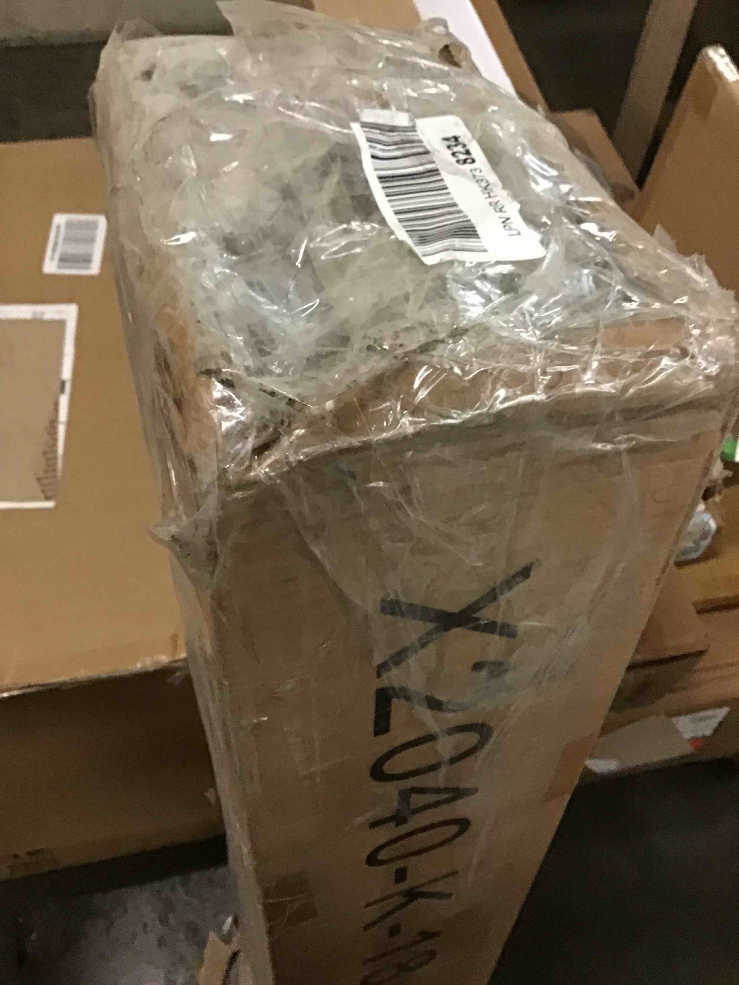 https://s3.amazonaws.com/lotting-images-prod/bidfta/RED5309486_1702680541059.jpeg