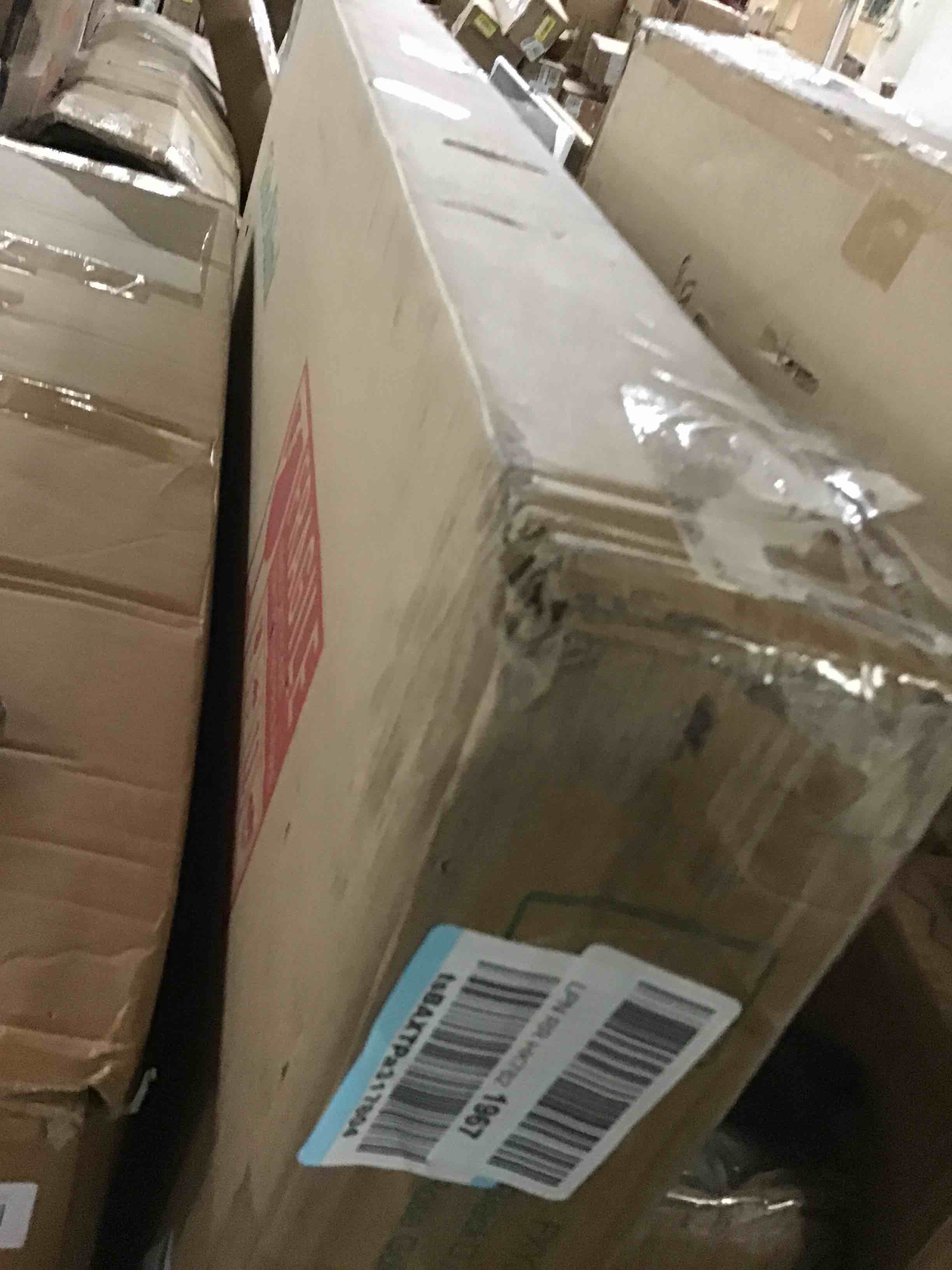 https://s3.amazonaws.com/lotting-images-prod/bidfta/RED5310451_1702672304339.jpeg