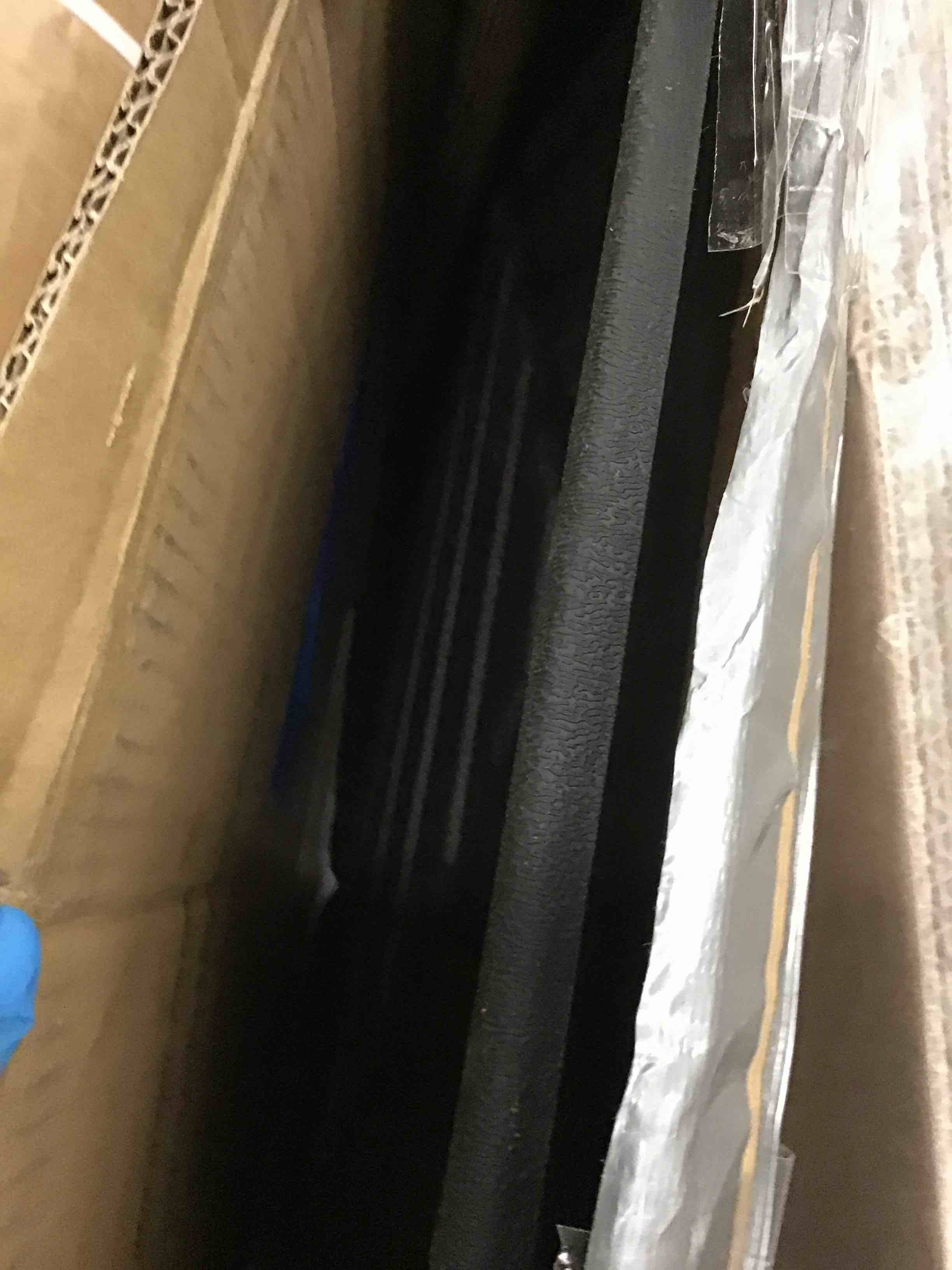 https://s3.amazonaws.com/lotting-images-prod/bidfta/RED5310509_1702996816977.jpeg