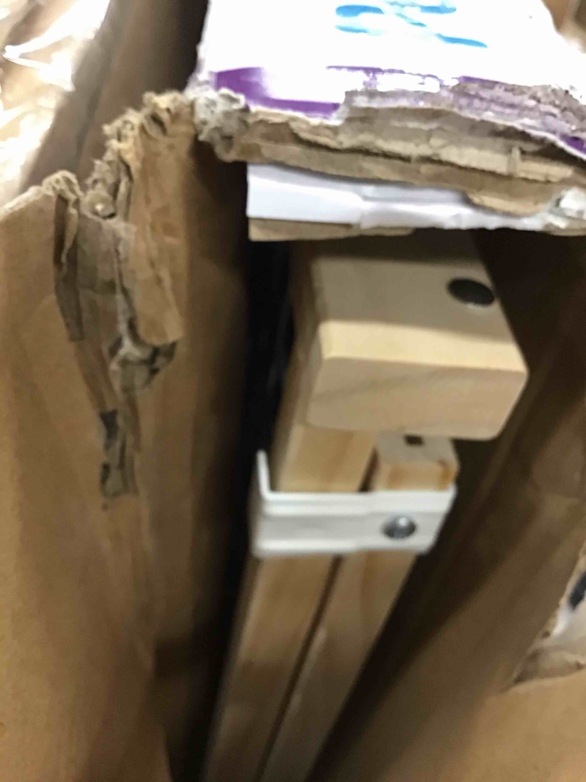 https://s3.amazonaws.com/lotting-images-prod/bidfta/RED5311218_1707426131986.jpeg