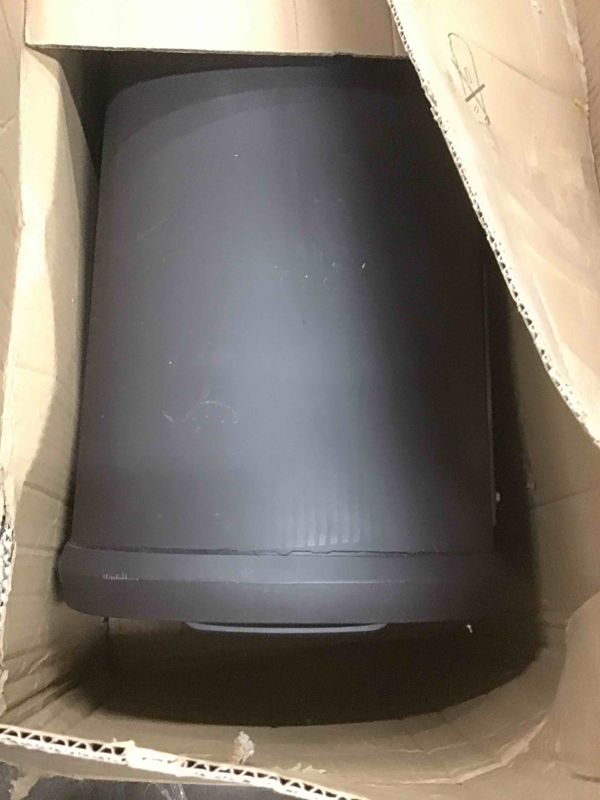 https://s3.amazonaws.com/lotting-images-prod/bidfta/RED5311260_1707495446534.jpeg