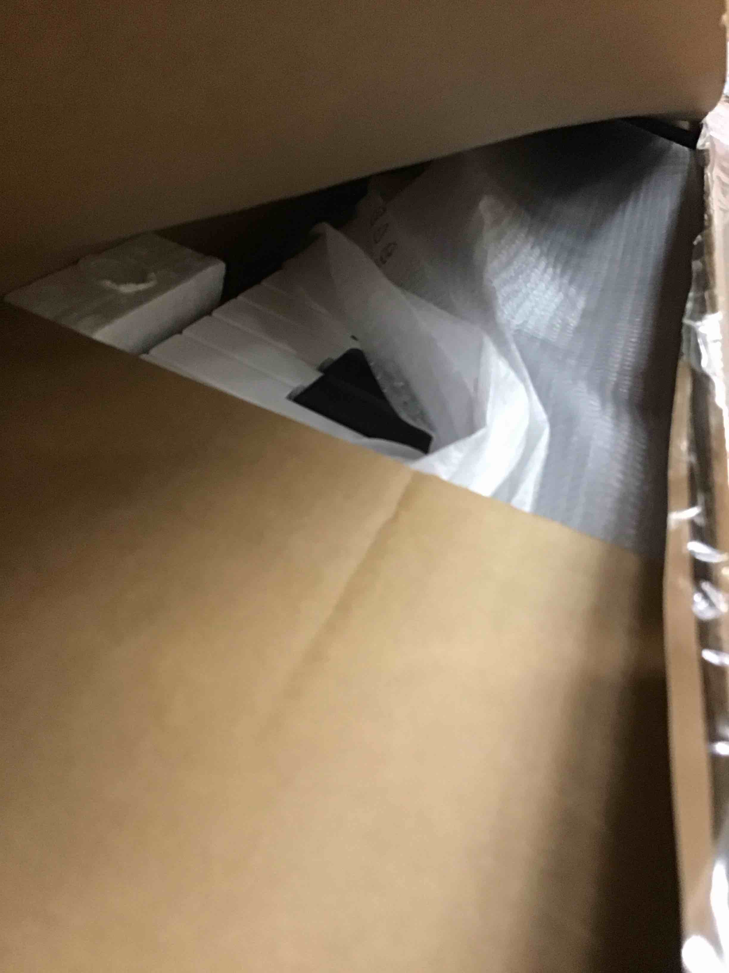 https://s3.amazonaws.com/lotting-images-prod/bidfta/RED5311287_1707498328756.jpeg
