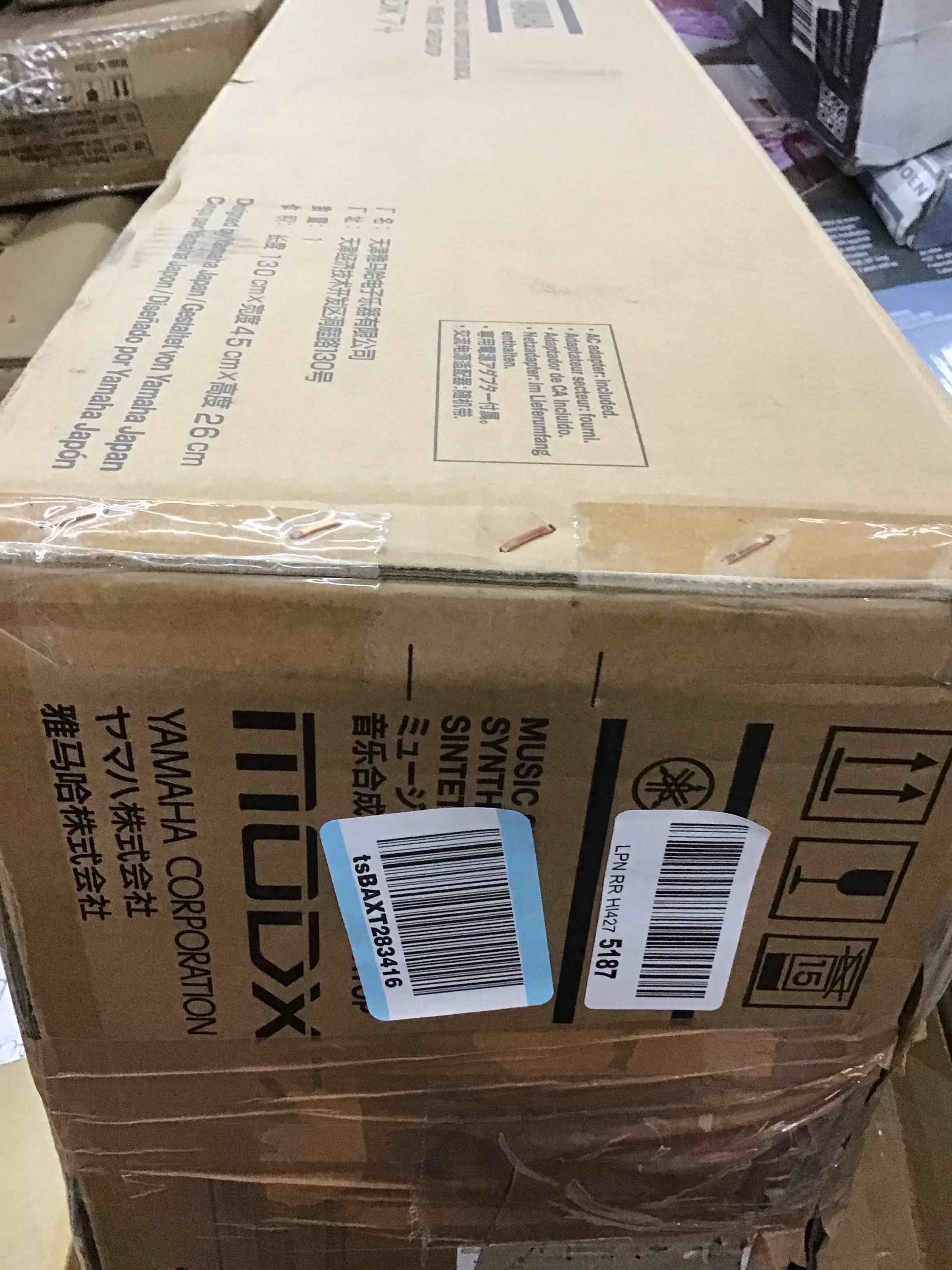https://s3.amazonaws.com/lotting-images-prod/bidfta/RED5311287_1707498348227.jpeg