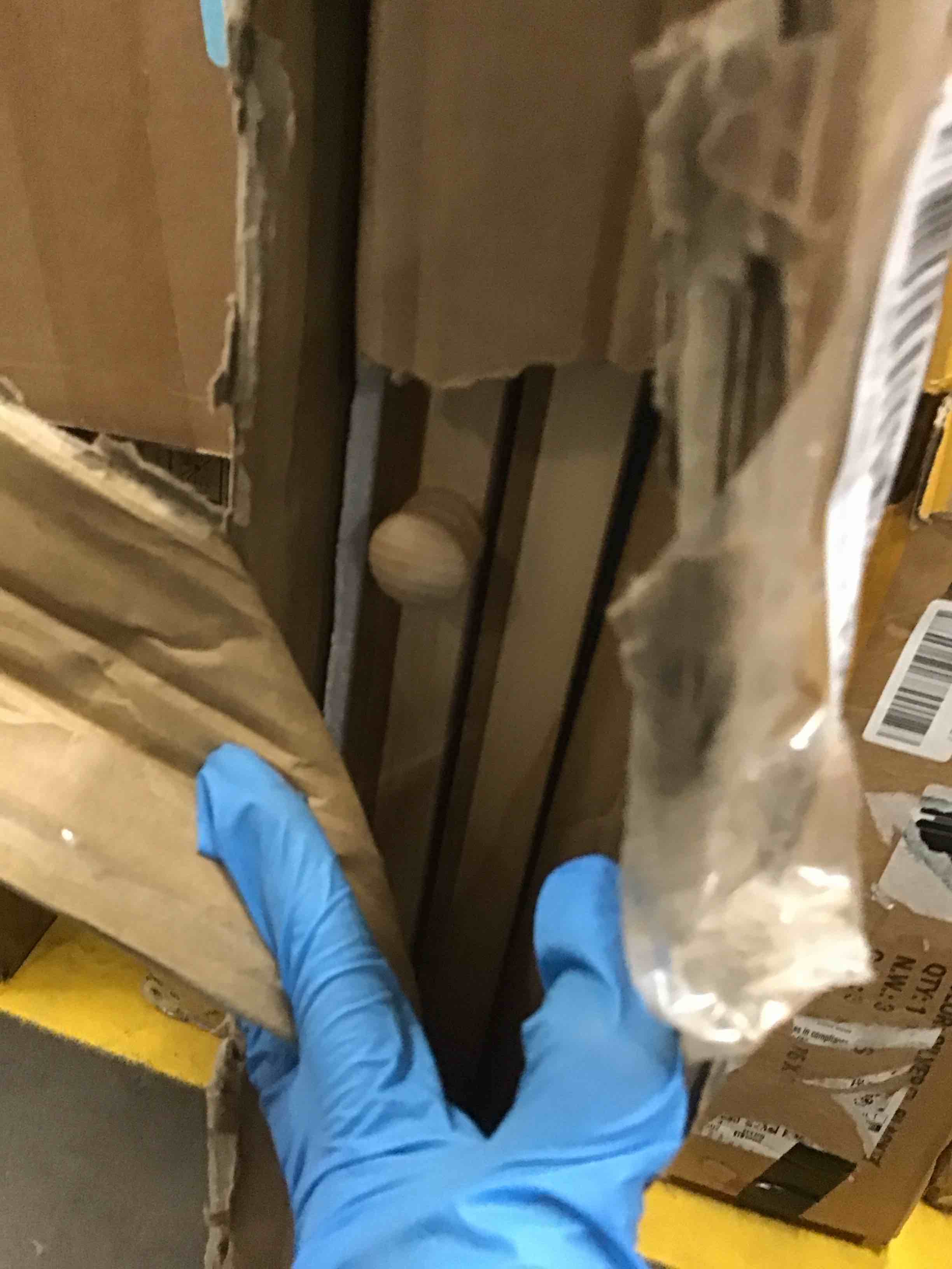 https://s3.amazonaws.com/lotting-images-prod/bidfta/RED5311740_1710860818474.jpeg