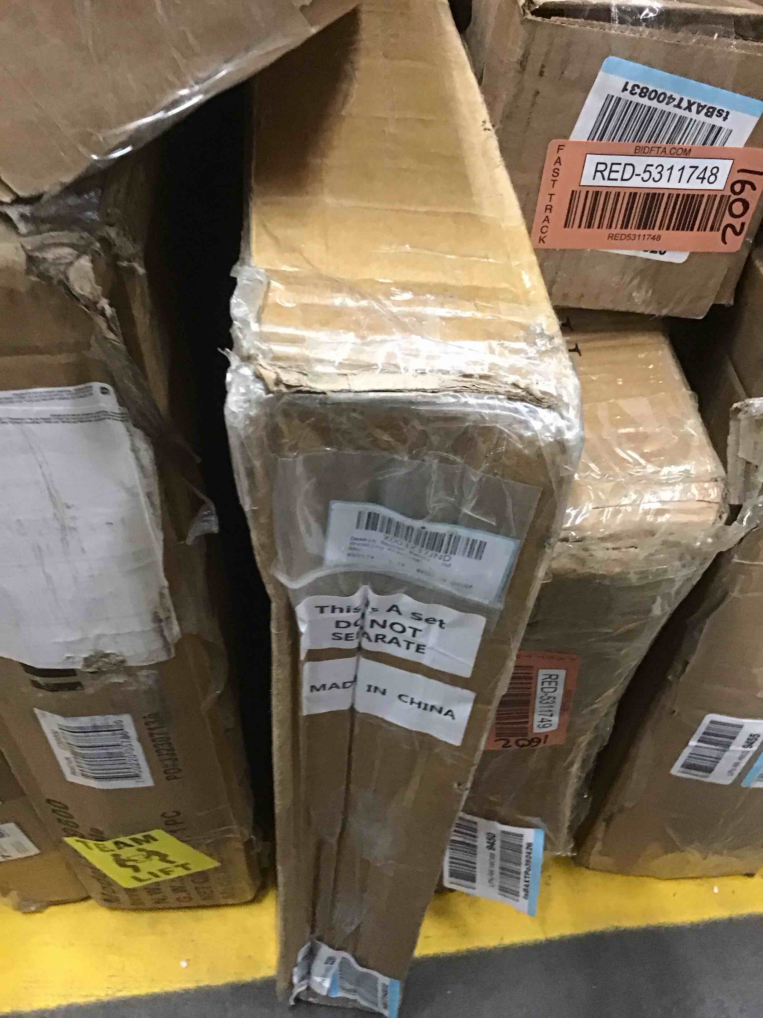 https://s3.amazonaws.com/lotting-images-prod/bidfta/RED5311750_1710864076204.jpeg