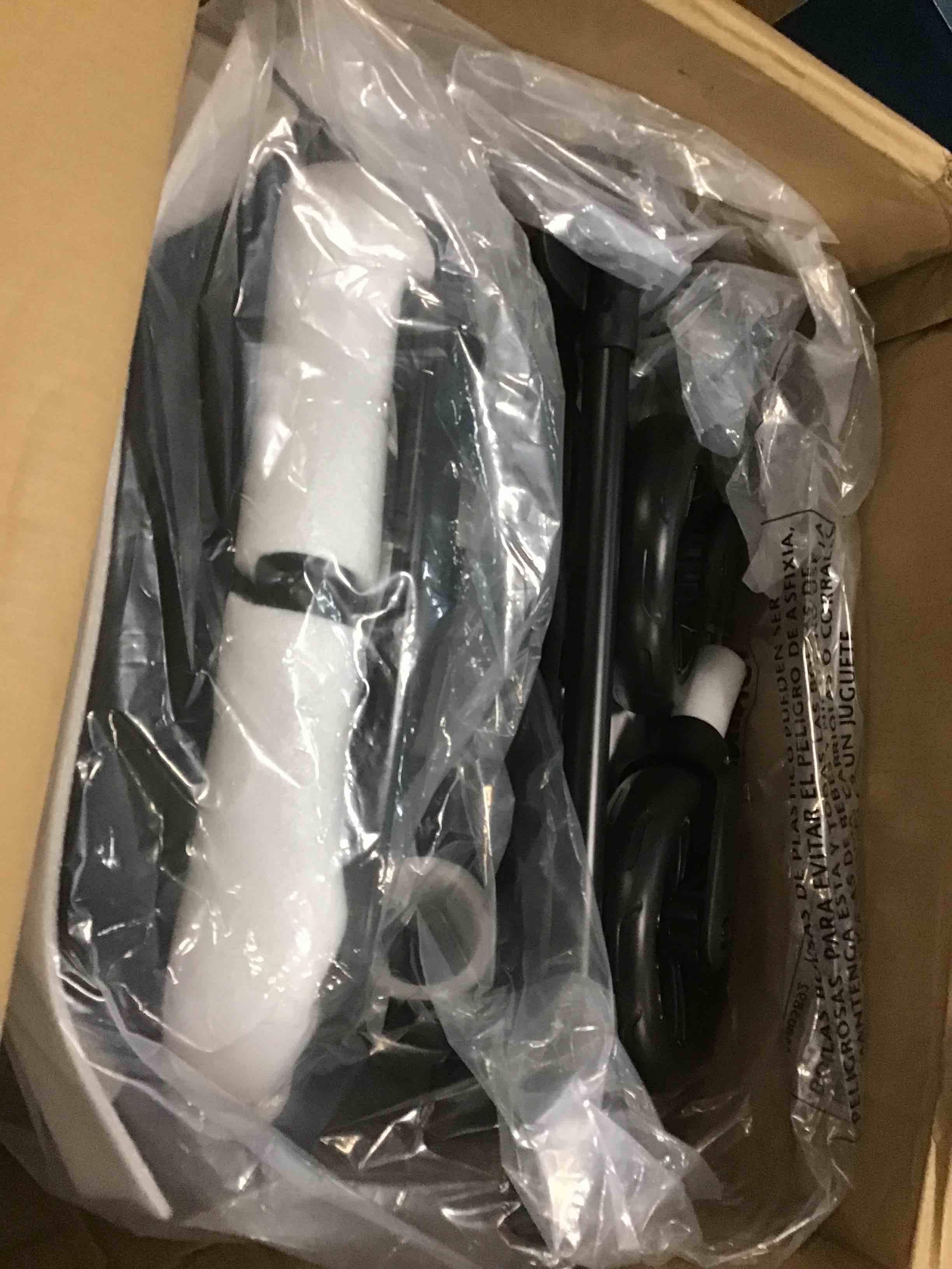 https://s3.amazonaws.com/lotting-images-prod/bidfta/RED5311990_1703249810240.jpeg