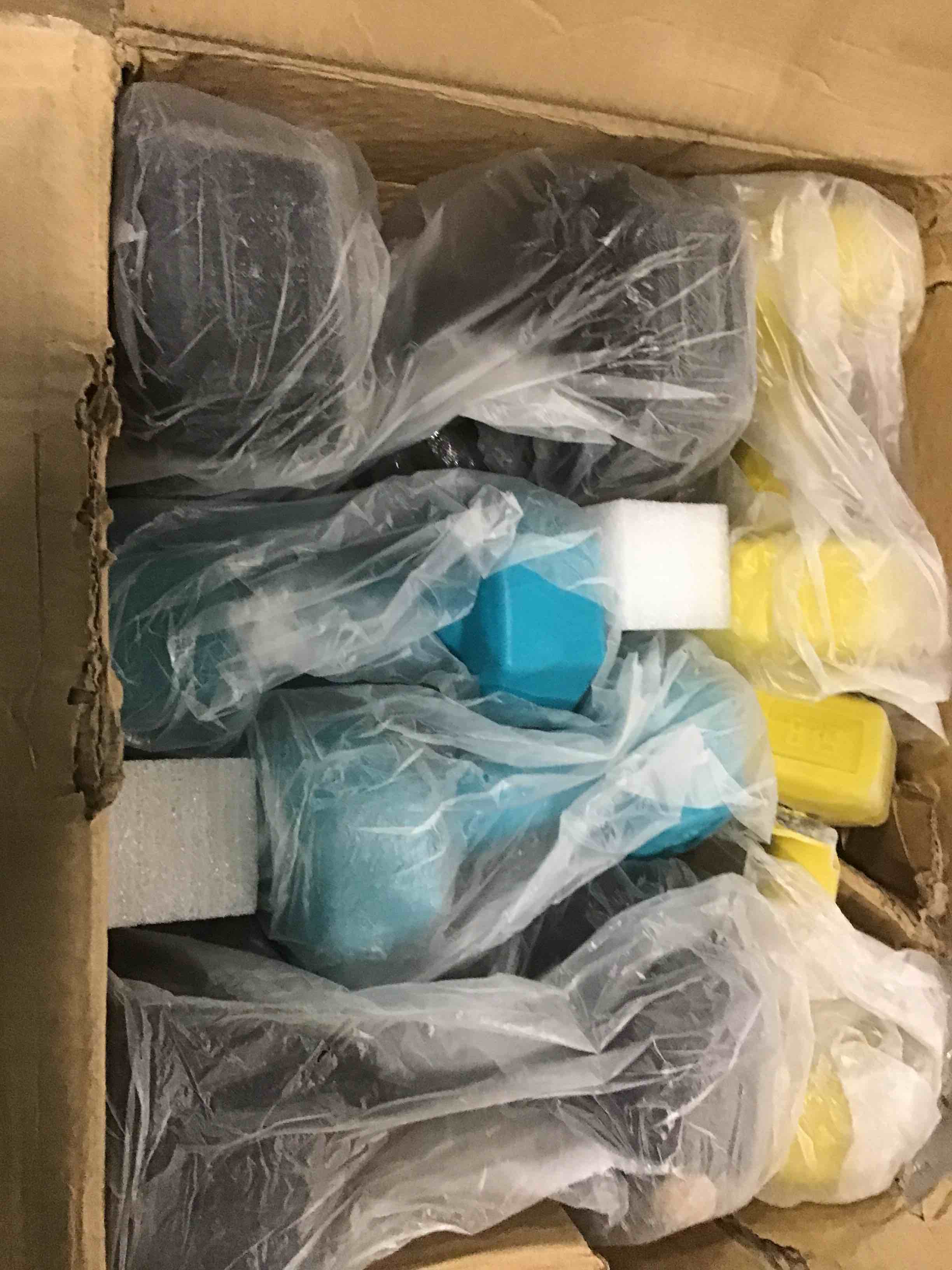 https://s3.amazonaws.com/lotting-images-prod/bidfta/RED5312315_1703278286300.jpeg