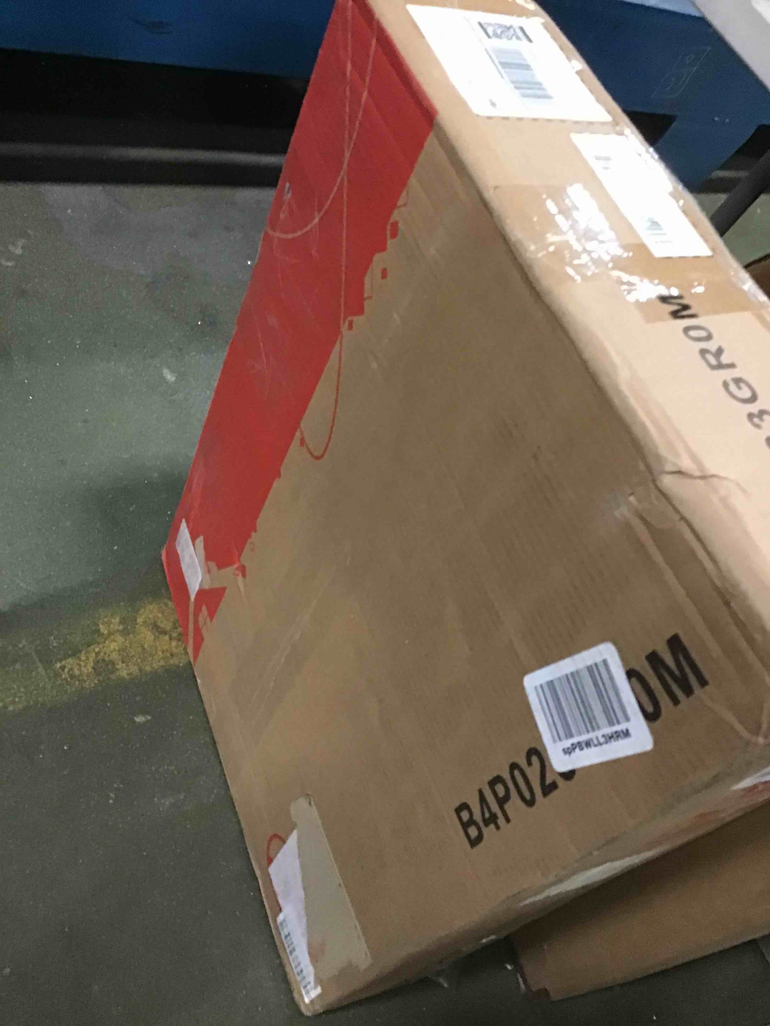 https://s3.amazonaws.com/lotting-images-prod/bidfta/RED5312493_1703347417166.jpeg