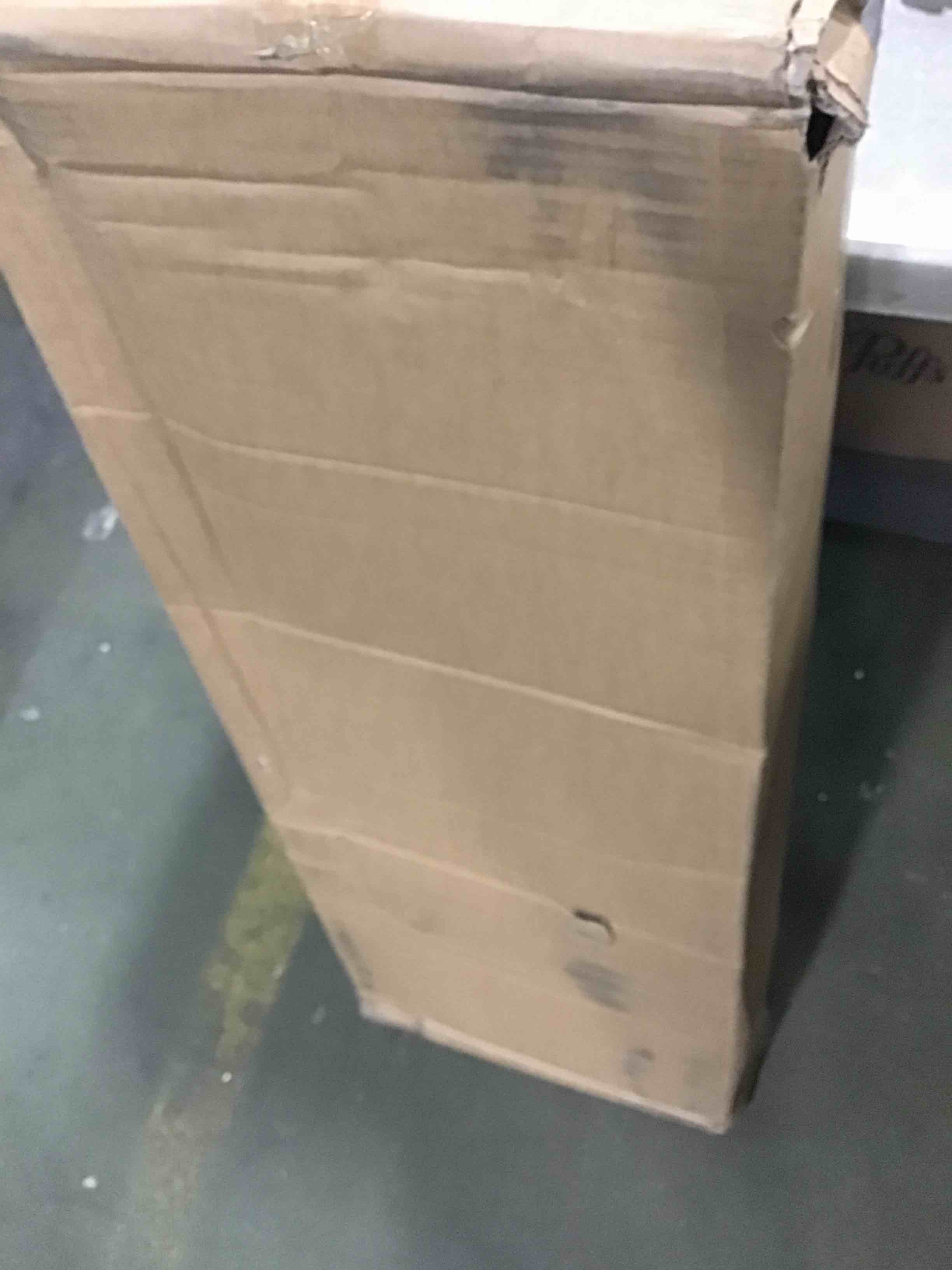 https://s3.amazonaws.com/lotting-images-prod/bidfta/RED5312739_1703593511682.jpeg