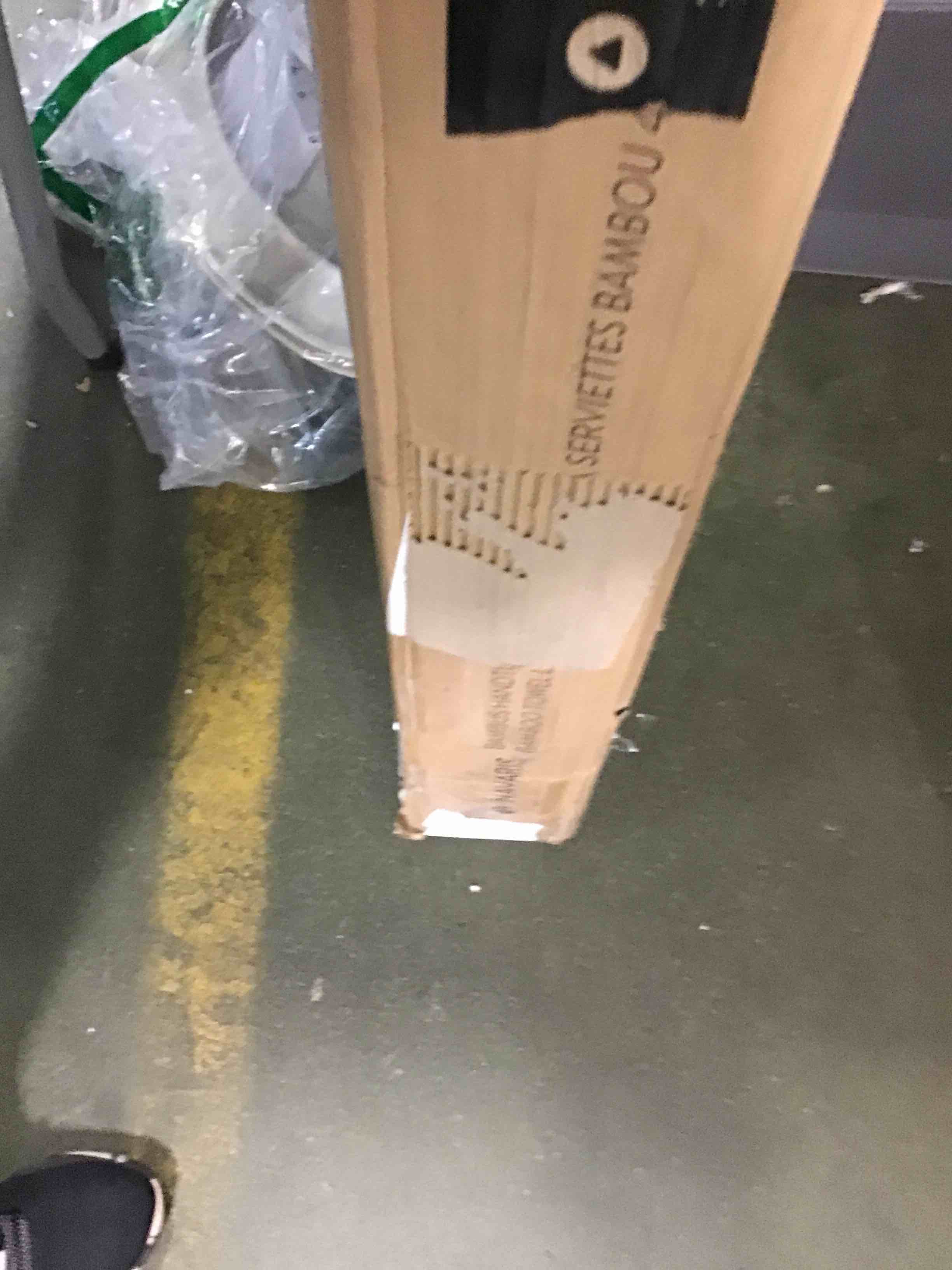 https://s3.amazonaws.com/lotting-images-prod/bidfta/RED5312837_1703601786399.jpeg