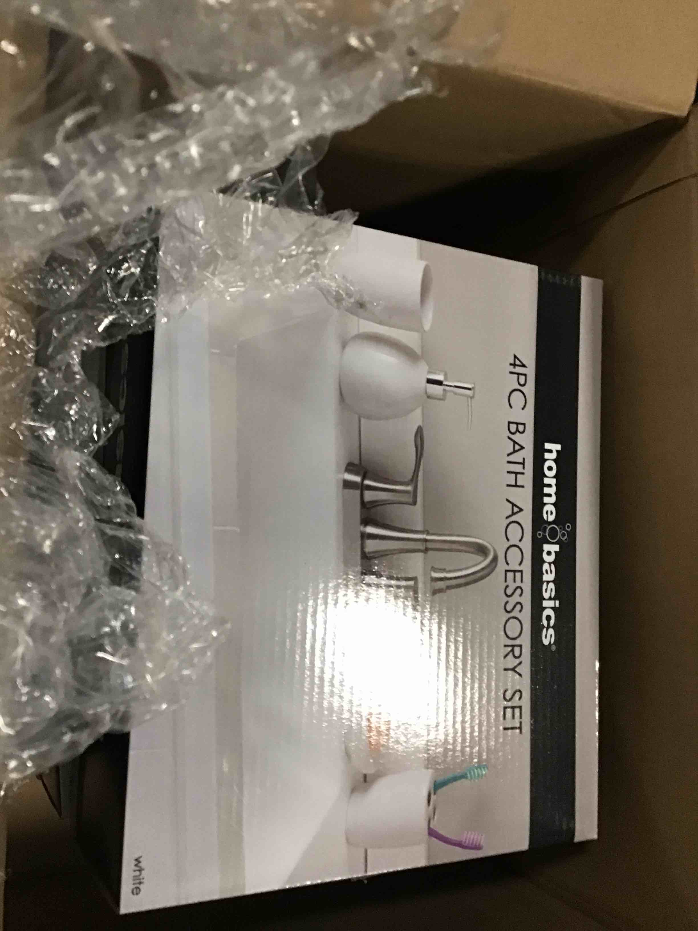 https://s3.amazonaws.com/lotting-images-prod/bidfta/RED5312884_1703606183767.jpeg