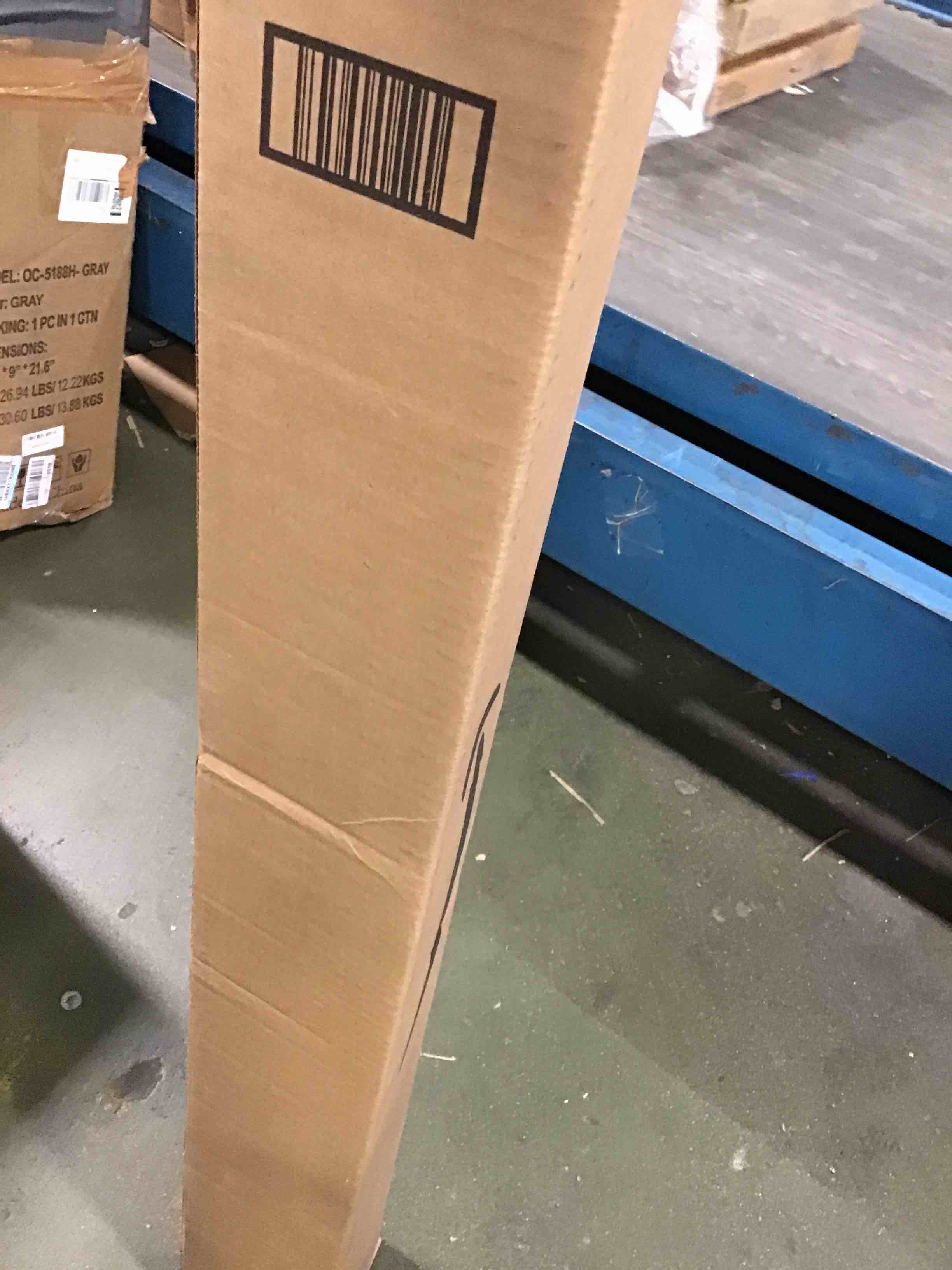 https://s3.amazonaws.com/lotting-images-prod/bidfta/RED5313043_1703624265967.jpeg